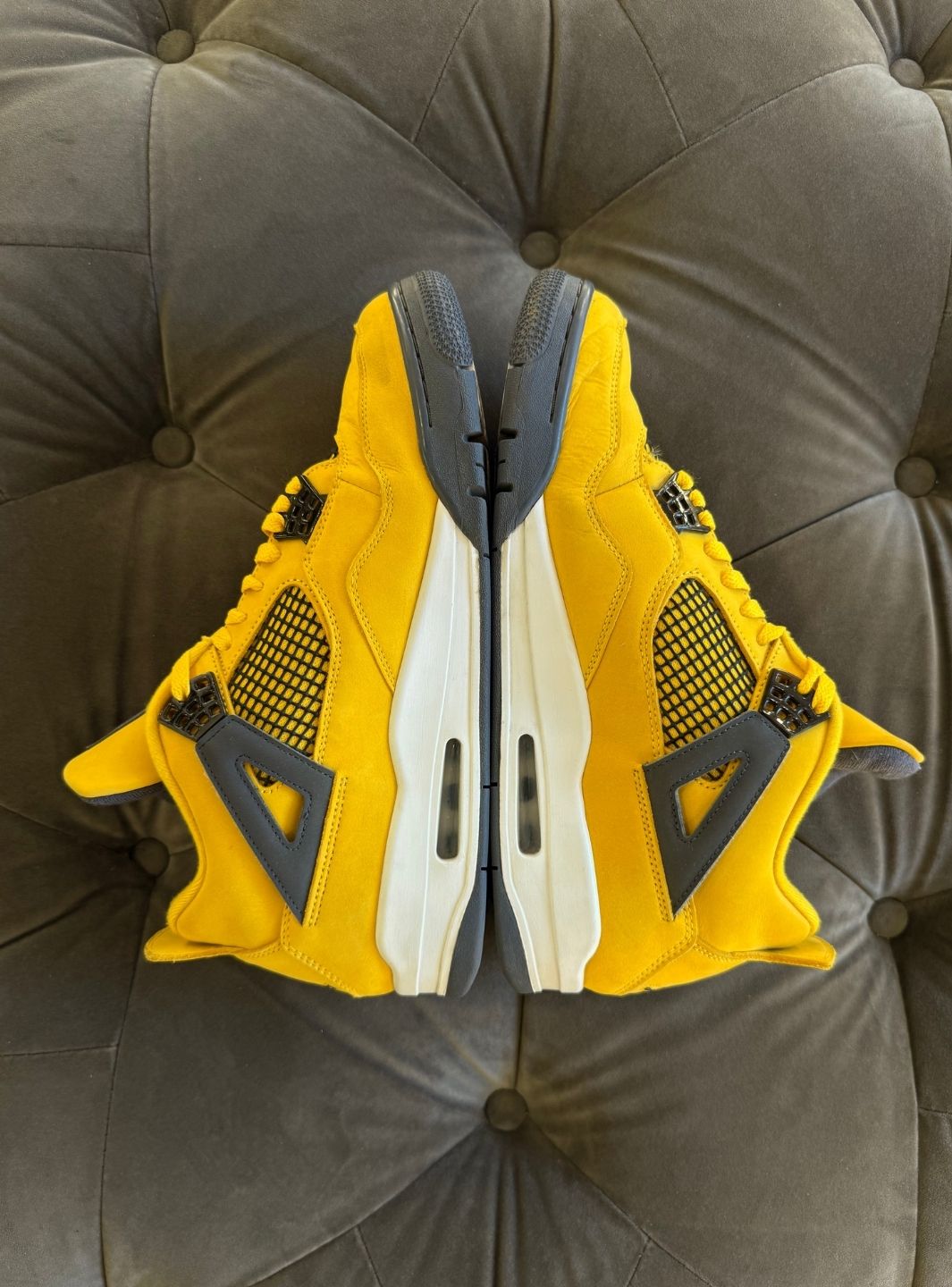 Air Jordan 4 Retro Lightning (2021) - Usato 9/10