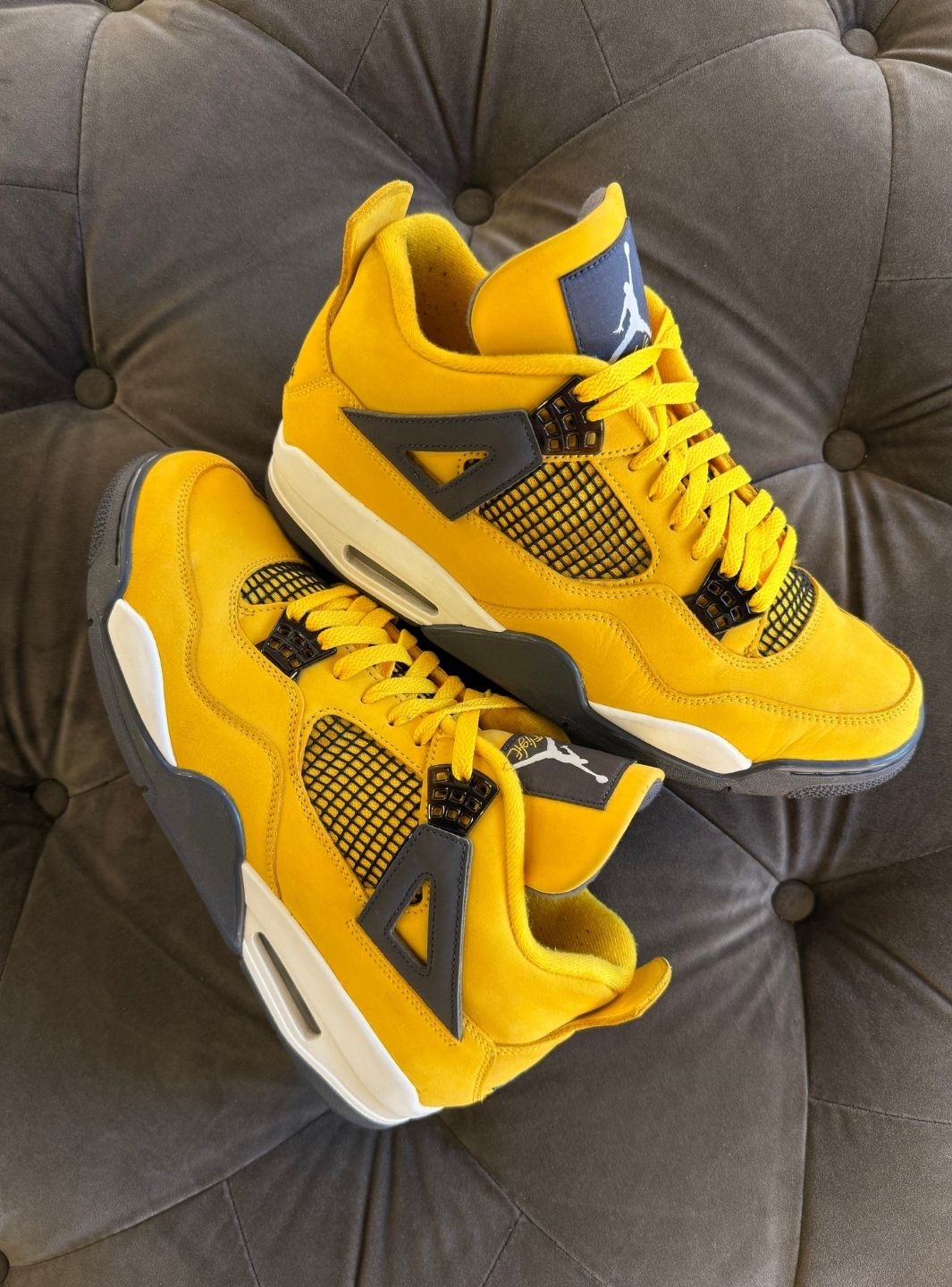 Air Jordan 4 Retro Lightning (2021) - Usato 9/10