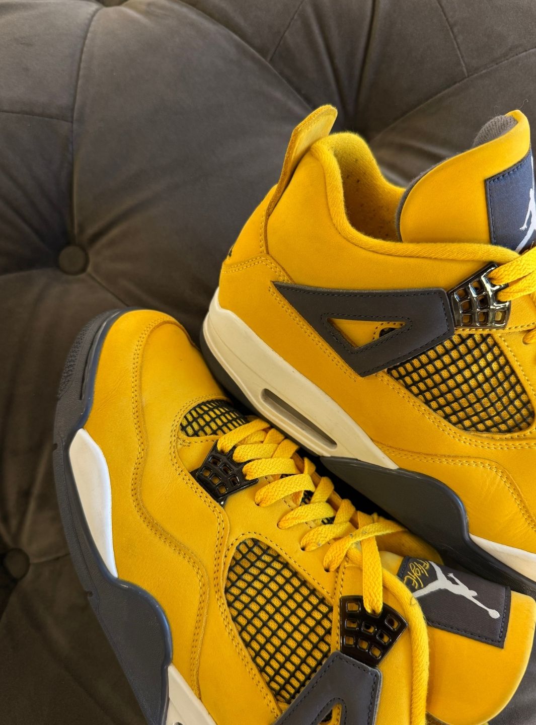 Air Jordan 4 Retro Lightning (2021) - Usato 9/10