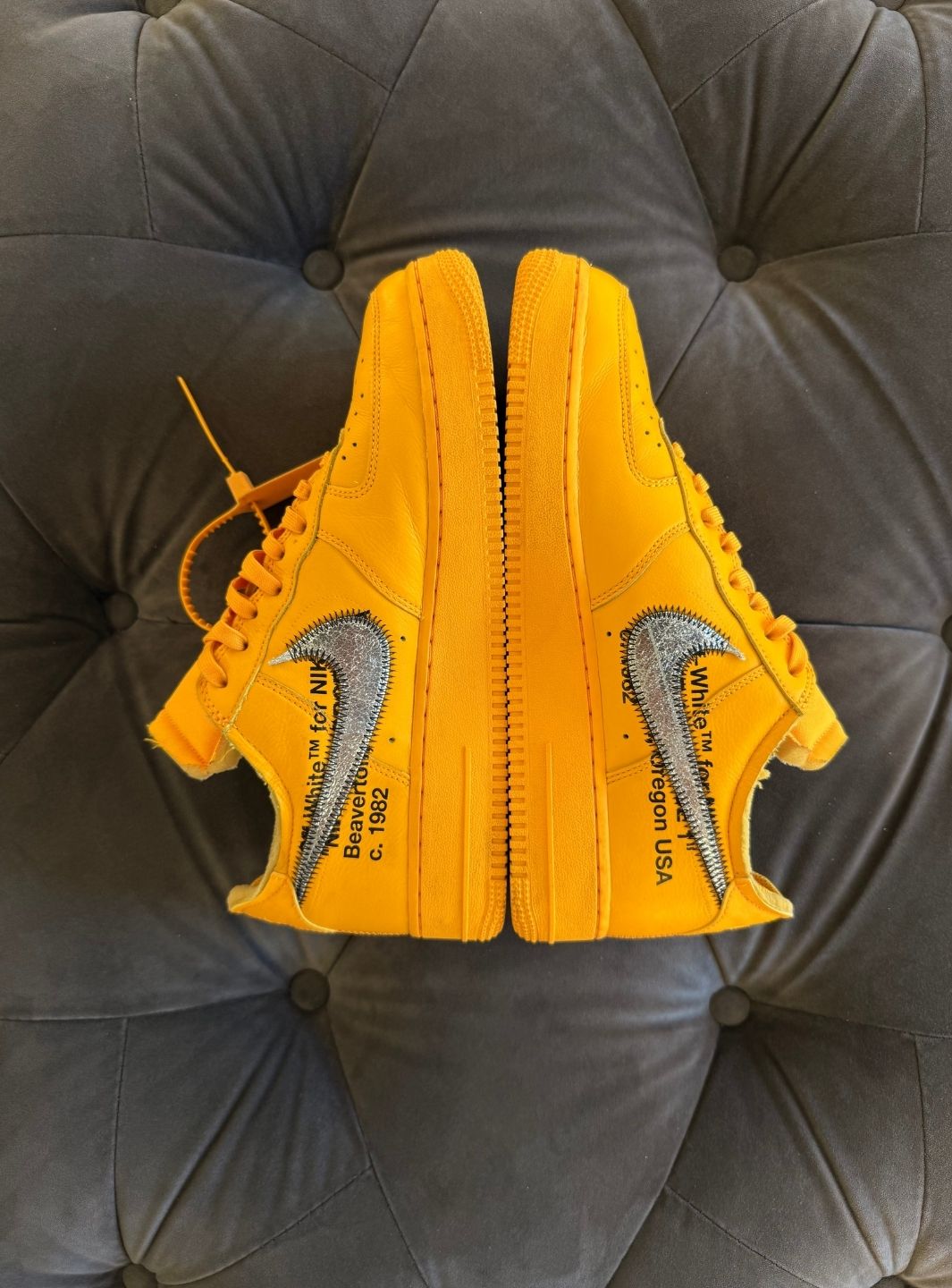 Nike Air Force 1 Low Off-White ICA University Gold - Usato 9.5/10