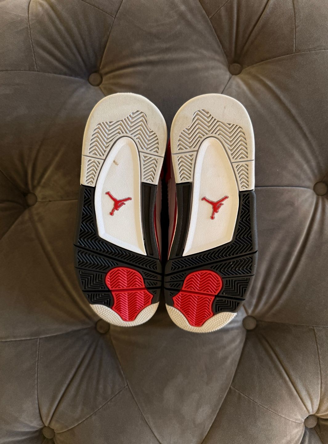 Air Jordan 4 Red Cement - Usato 9.5/10