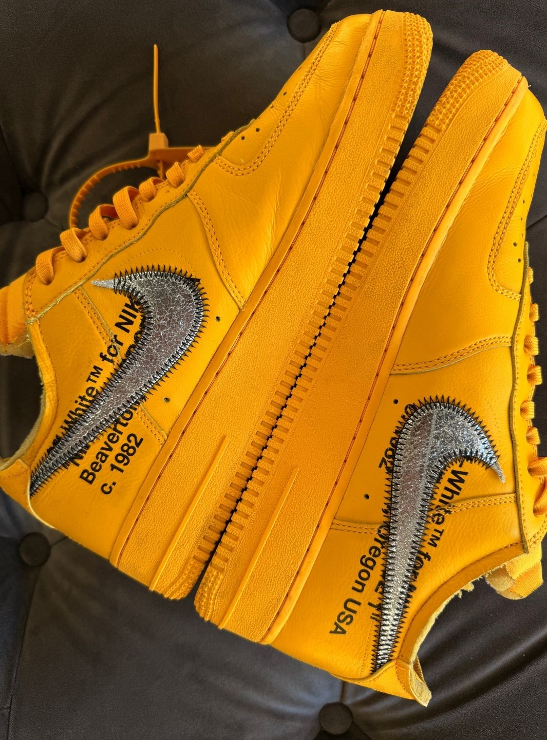 Nike Air Force 1 Low Off-White ICA University Gold - Usato 9.5/10