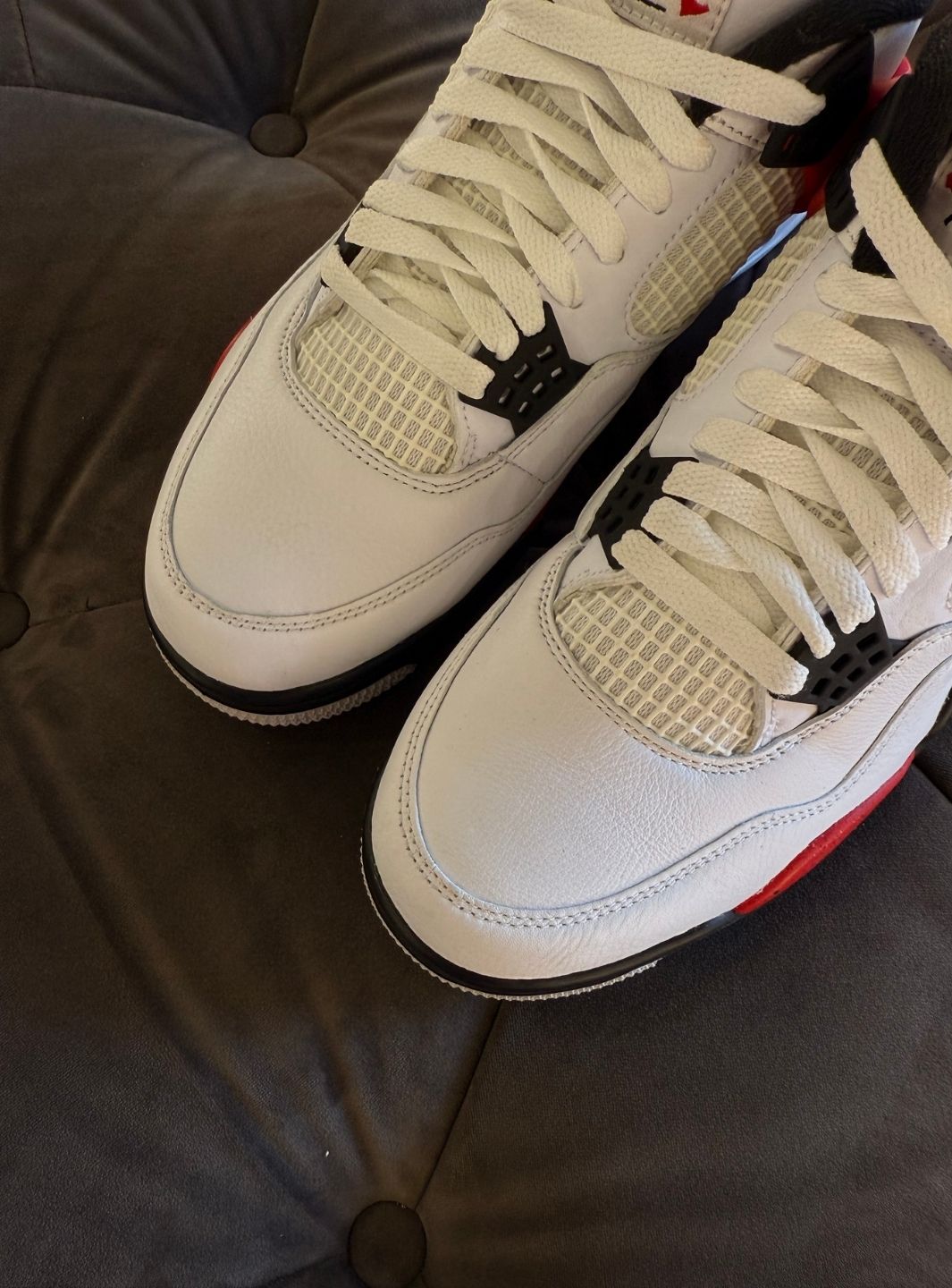 Air Jordan 4 Red Cement - Usato 9.5/10