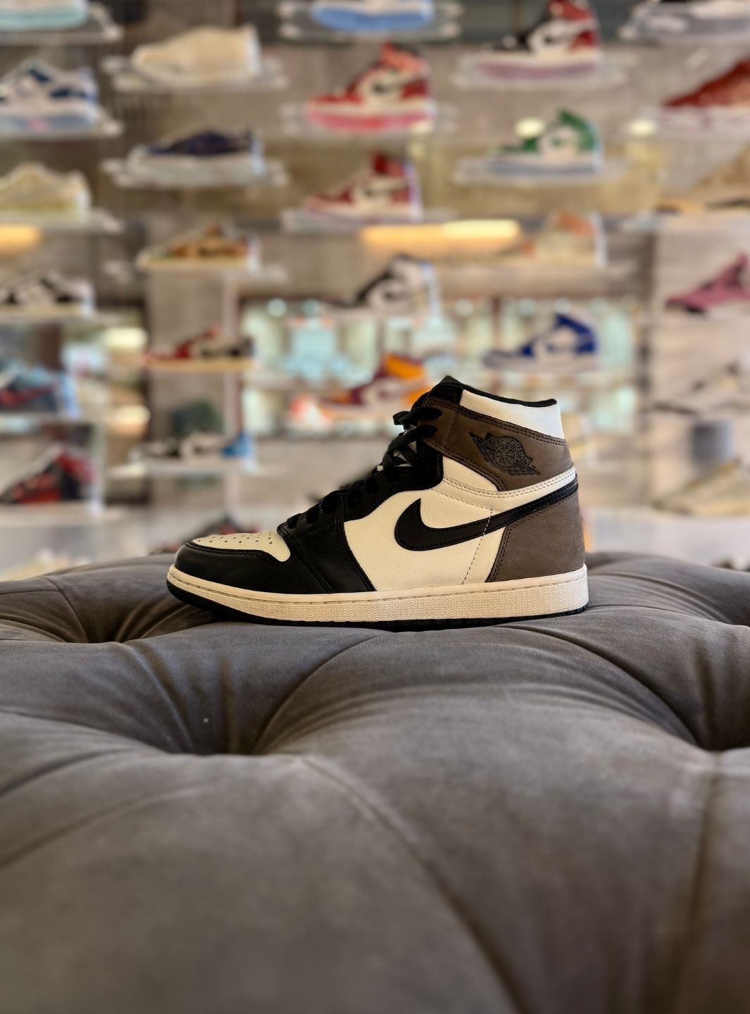 Air Jordan 1 Retro High Dark Mocha - Usato 9/10