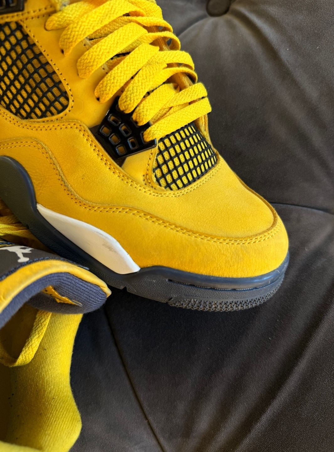 Air Jordan 4 Retro Lightning (2021) - Usato 8.5/10