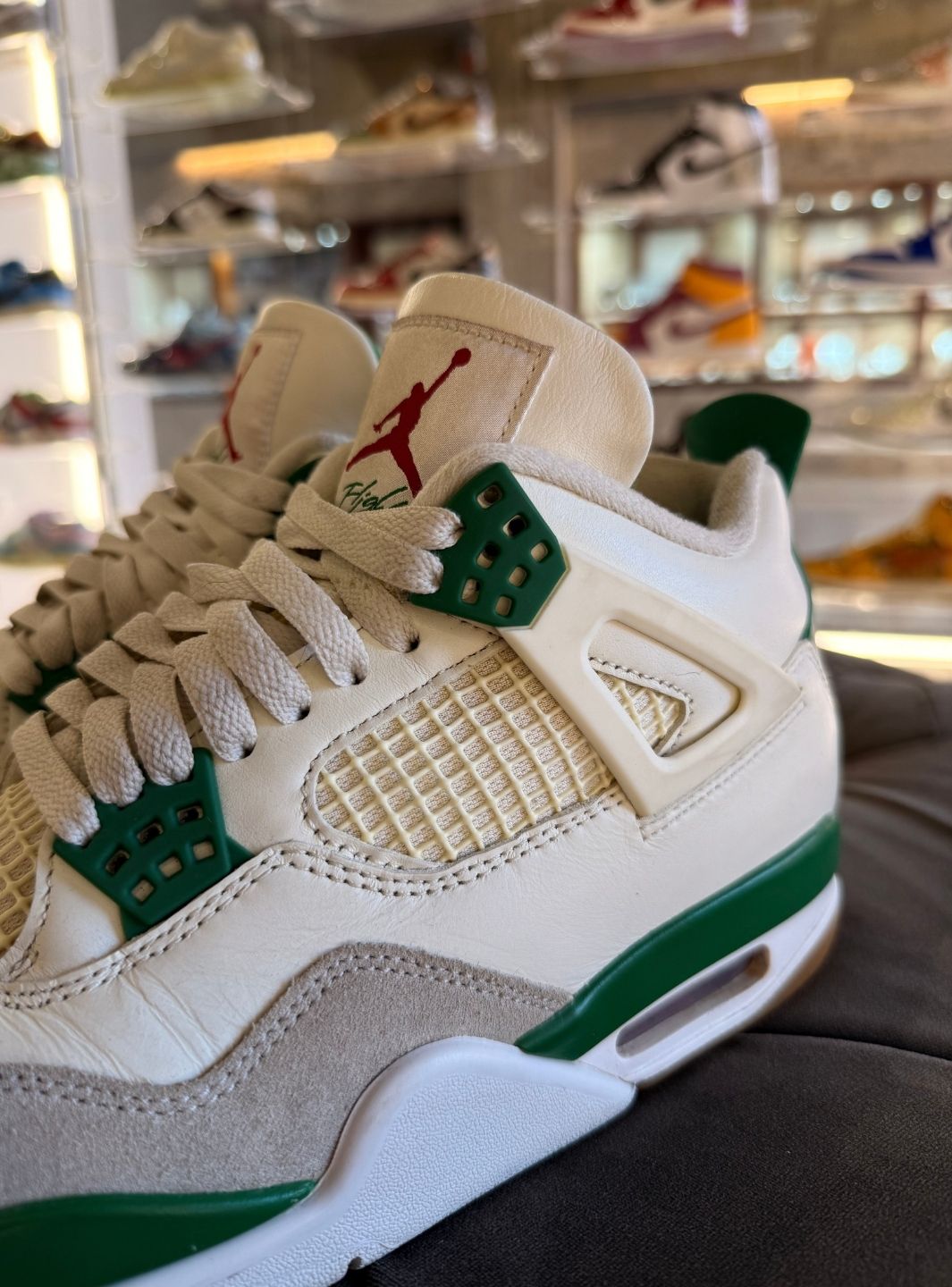 Air Jordan 4 Retro SB Pine Green - Usato 9/10