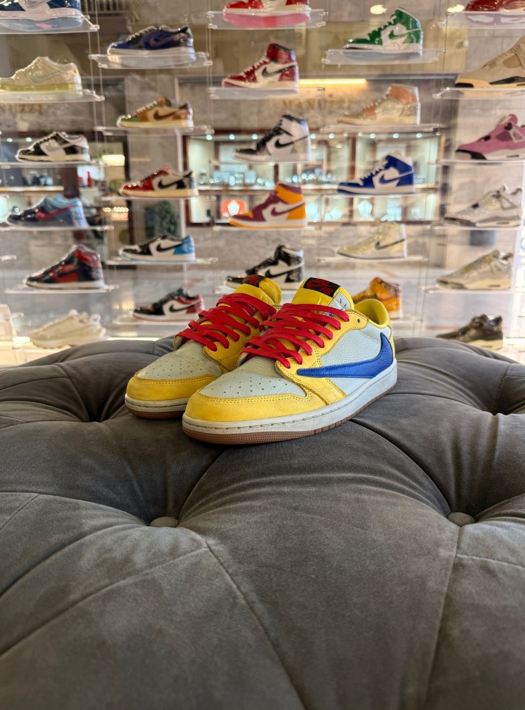 Air Jordan 1 Retro Low OG SP Travis Scott Canary - Usato 8.5/10