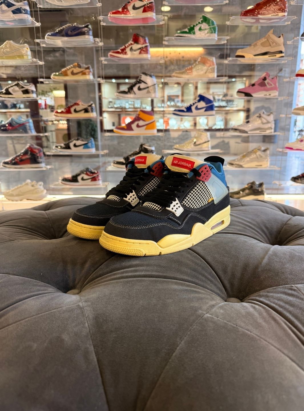 Air Jordan 4 Retro Union Off Noir - Usato 9.5/10