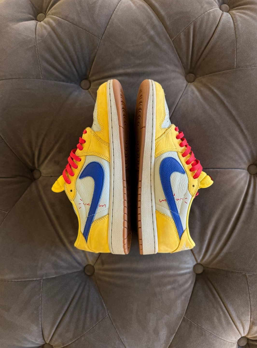 Air Jordan 1 Retro Low OG SP Travis Scott Canary - Usato 8.5/10