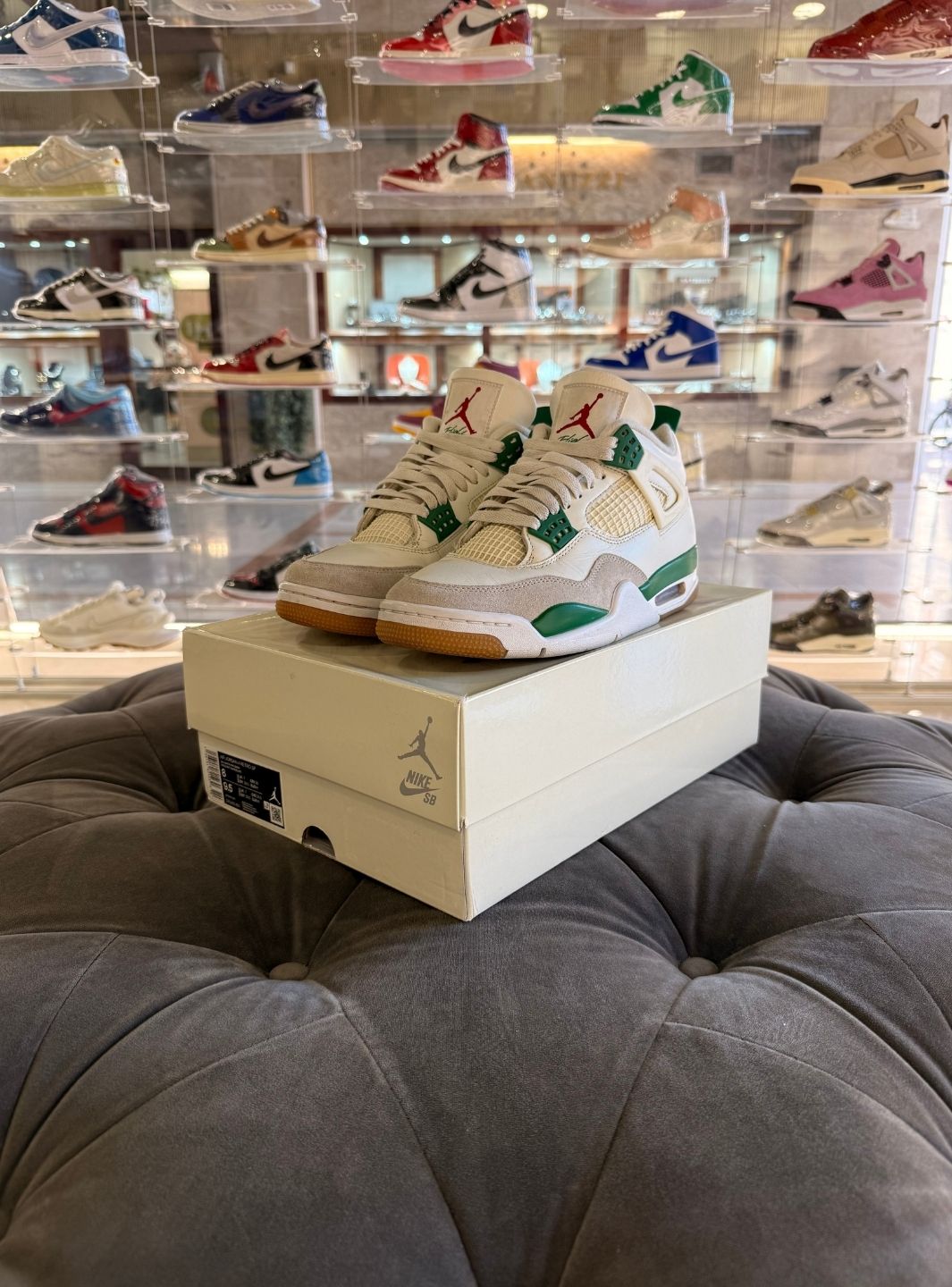 Air Jordan 4 Retro SB Pine Green - Usato 9/10