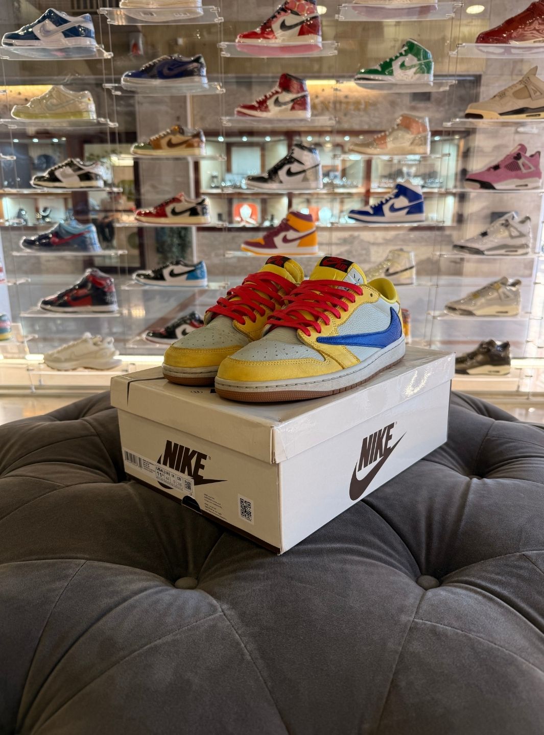 Air Jordan 1 Retro Low OG SP Travis Scott Canary - Usato 8.5/10