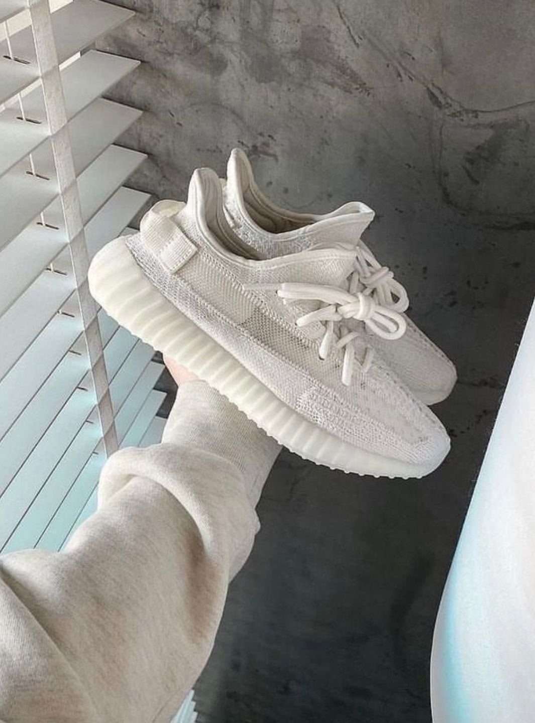 Adidas Yeezy Boost 350 V2 Bone - HQ6316 | ResellZone