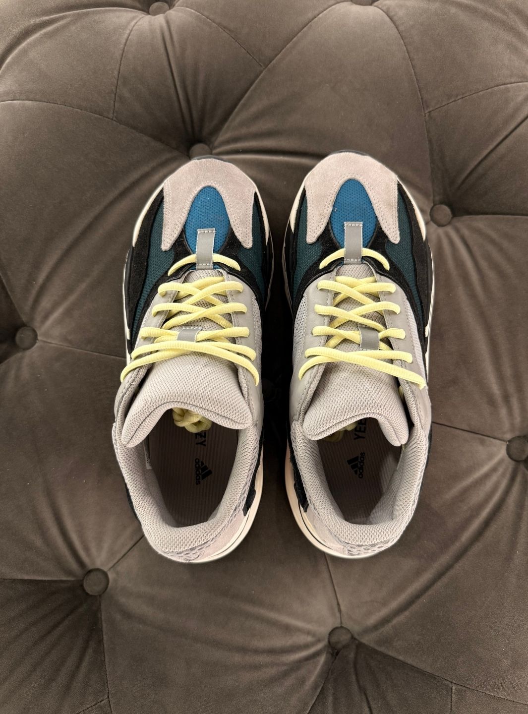 Adidas Yeezy Boost 700 Wave Runner - Sneakers Usate | ResellZone