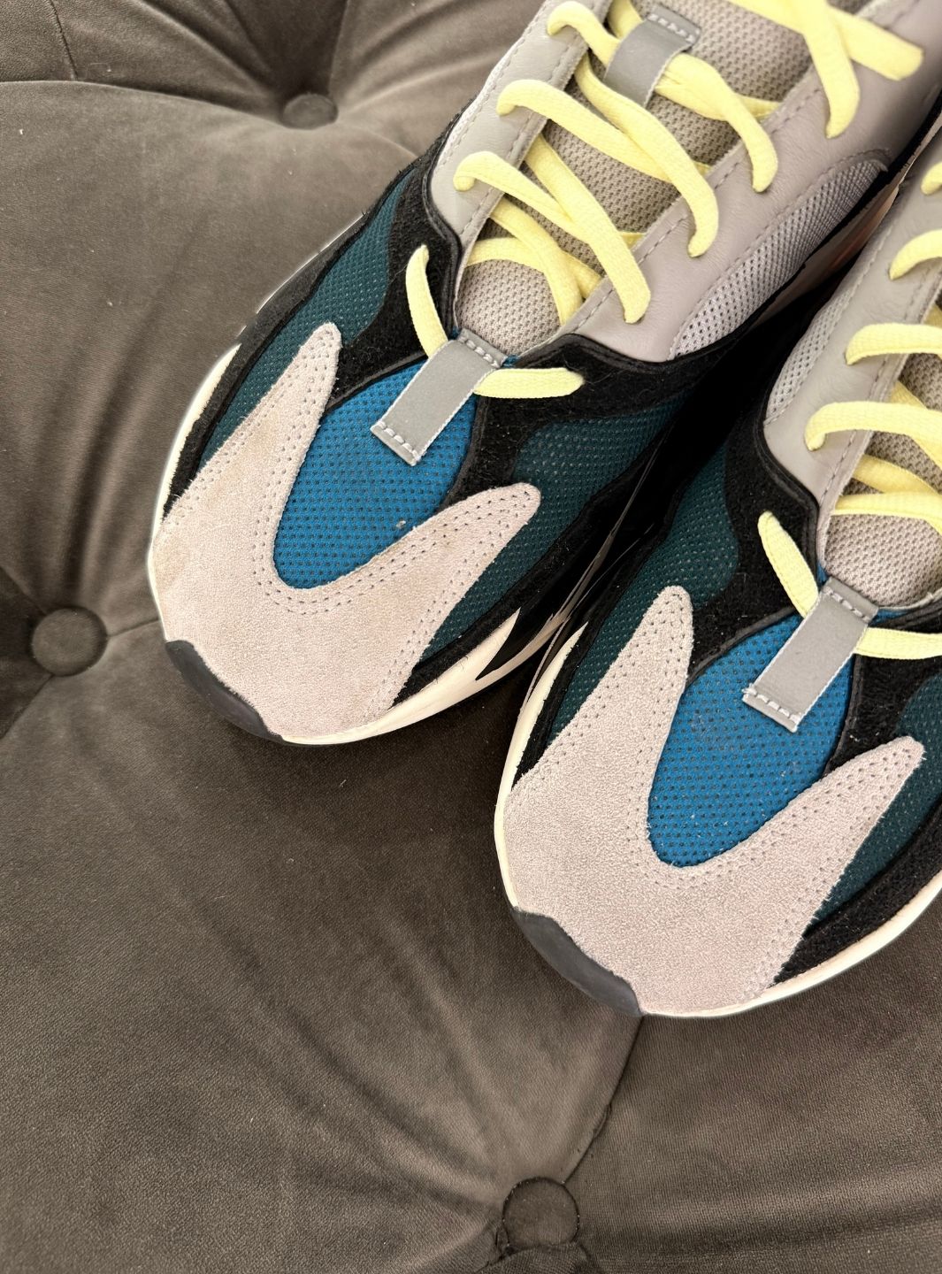 Adidas Yeezy Boost 700 Wave Runner - Sneakers Usate | ResellZone