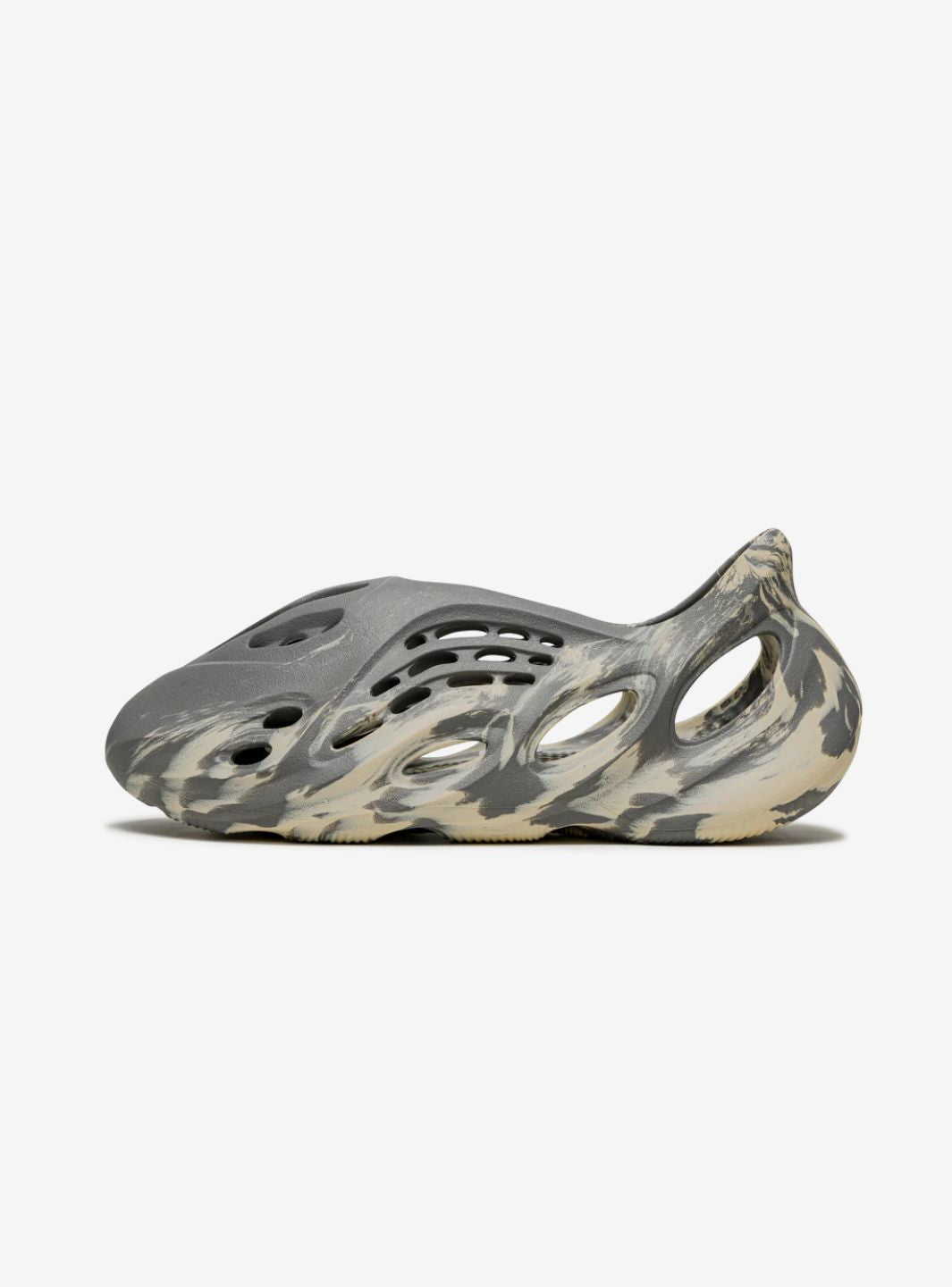 Adidas Yeezy Foam RNNR MXT Moon Gray - GV7904 | ResellZone