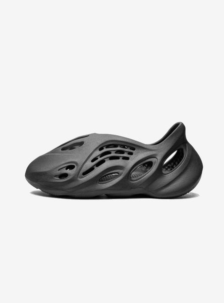 靴  YEEZY Foam Runner Onyx HP8739 Adidas Yeezy Foam RNNR Onyx - HP8739 | ResellZone