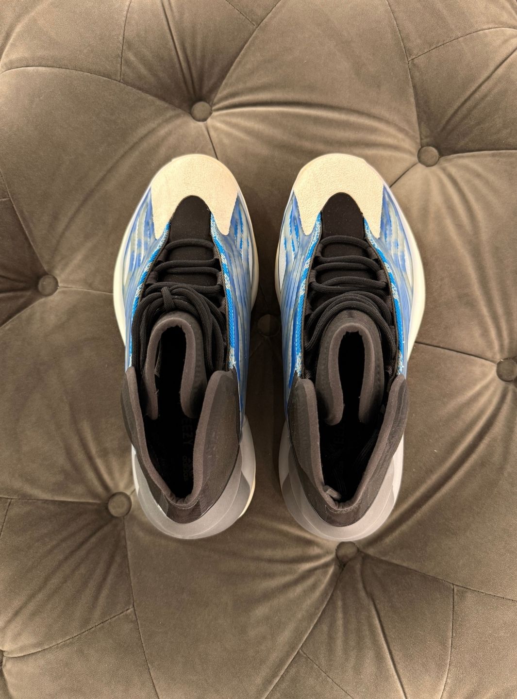 Adidas Yeezy QNTM Frozen Blue - Sneakers Usate | ResellZone