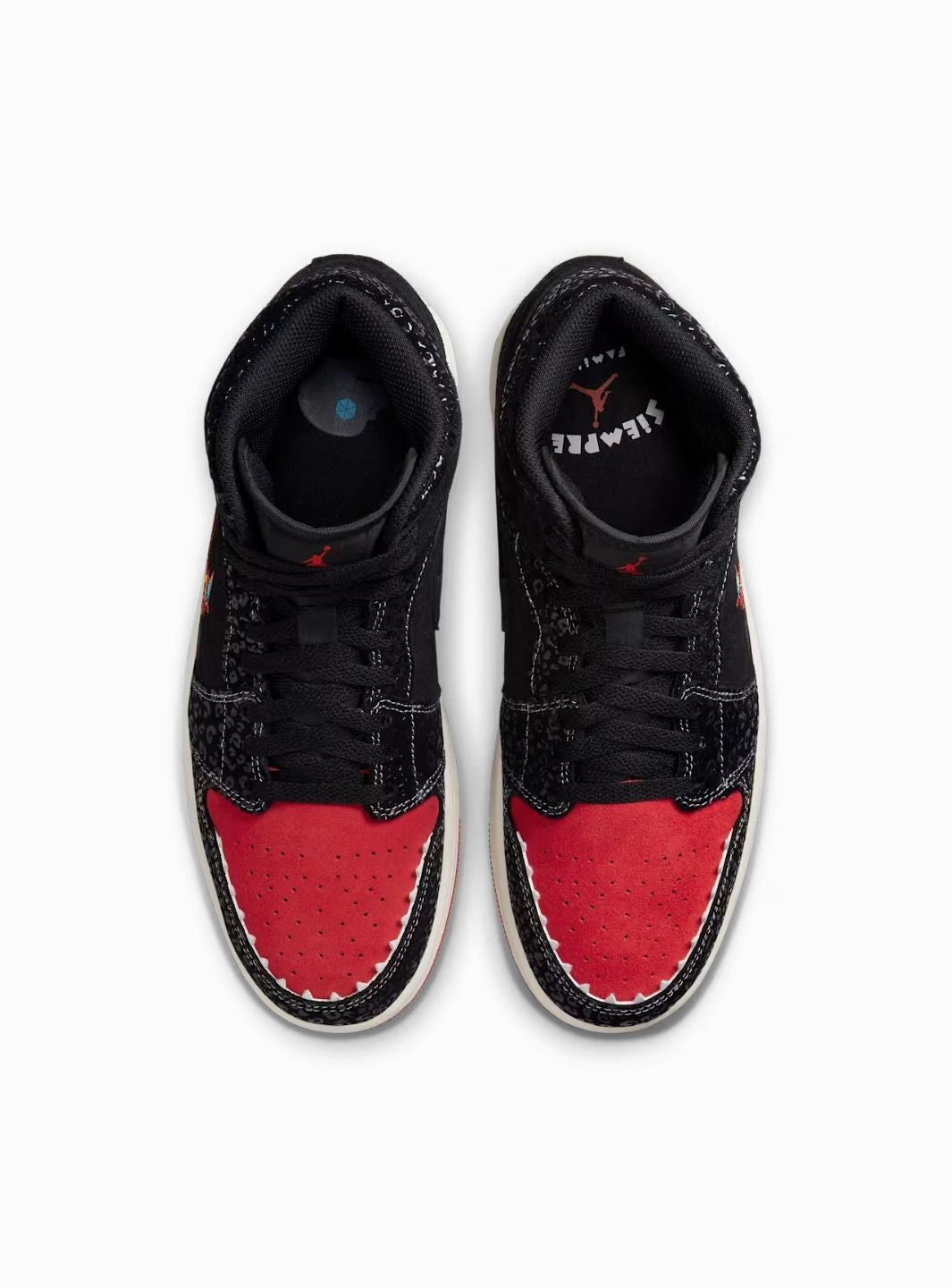 Air Jordan 1 Mid SE Siempre Familia - DN4904-001 | ResellZone