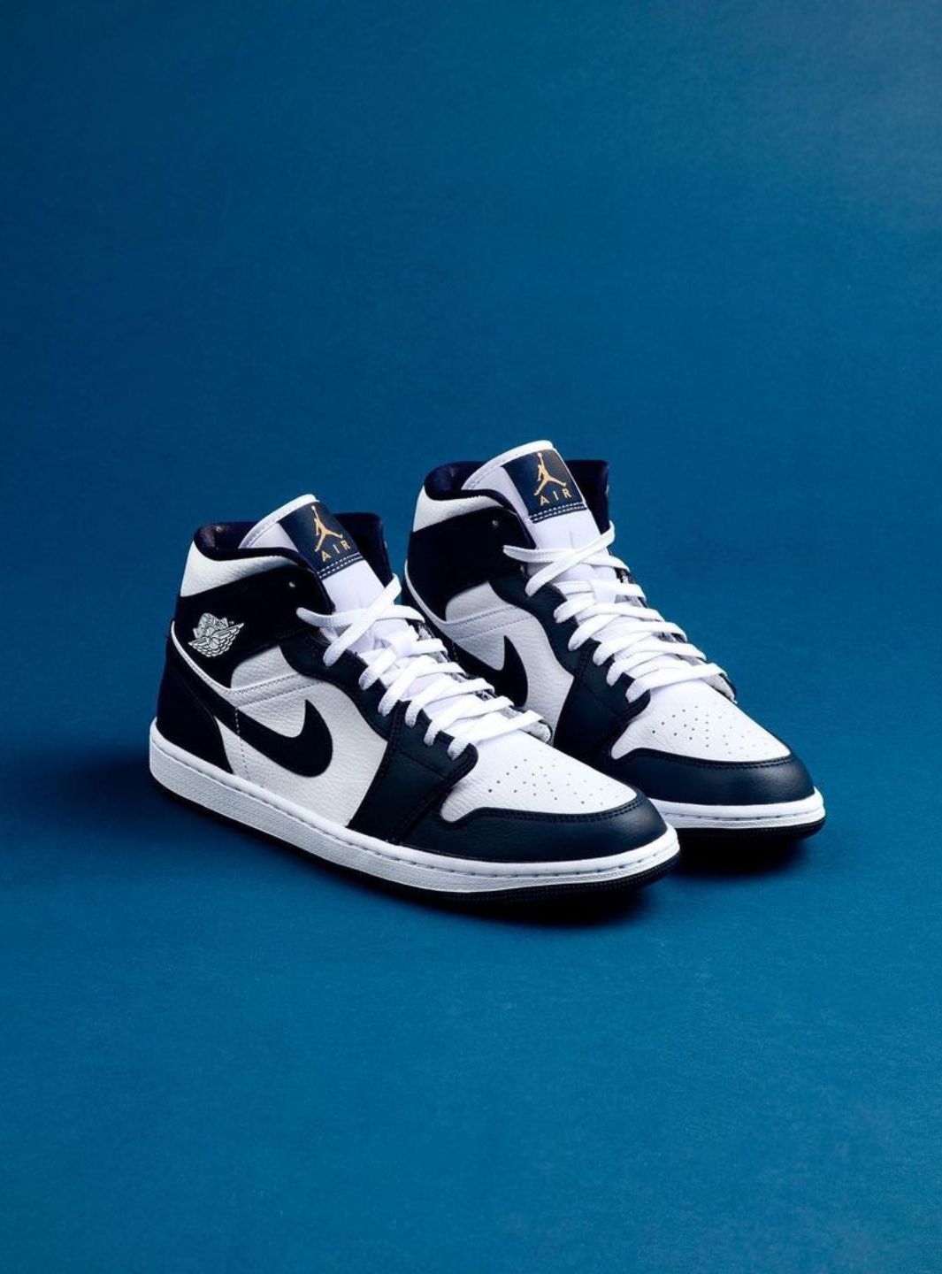 Air Jordan 1 Mid White Metallic Gold Obsidian - 554724-174 | ResellZone