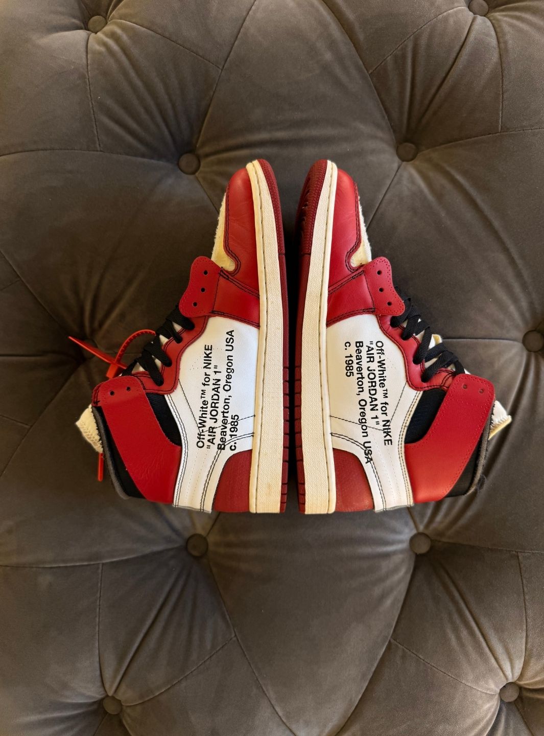 Air Jordan 1 Retro High Off-White Chicago - Sneakers Usate | ResellZone