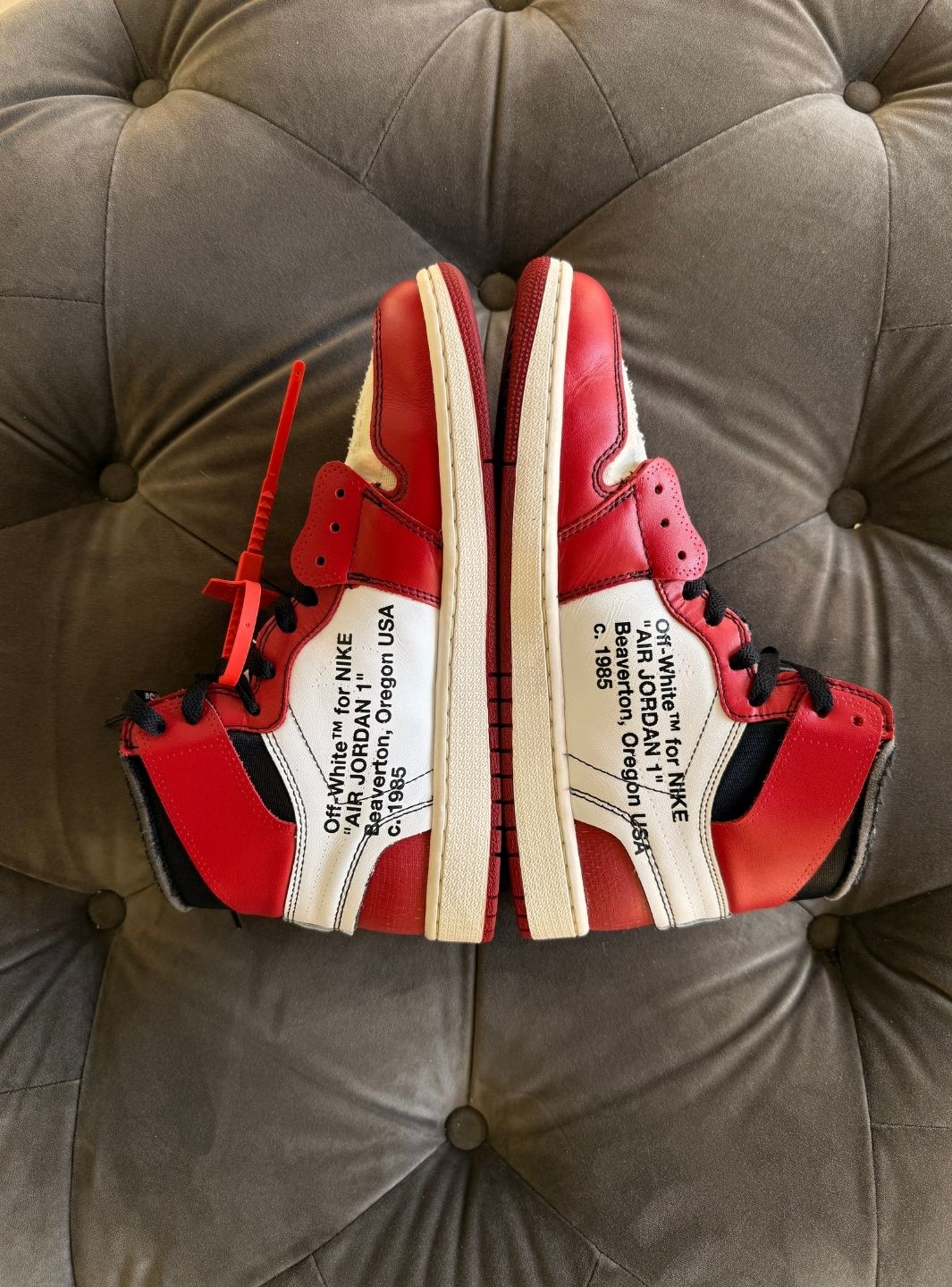 Air Jordan 1 Retro High Off-White Chicago - Sneakers Usate | ResellZone