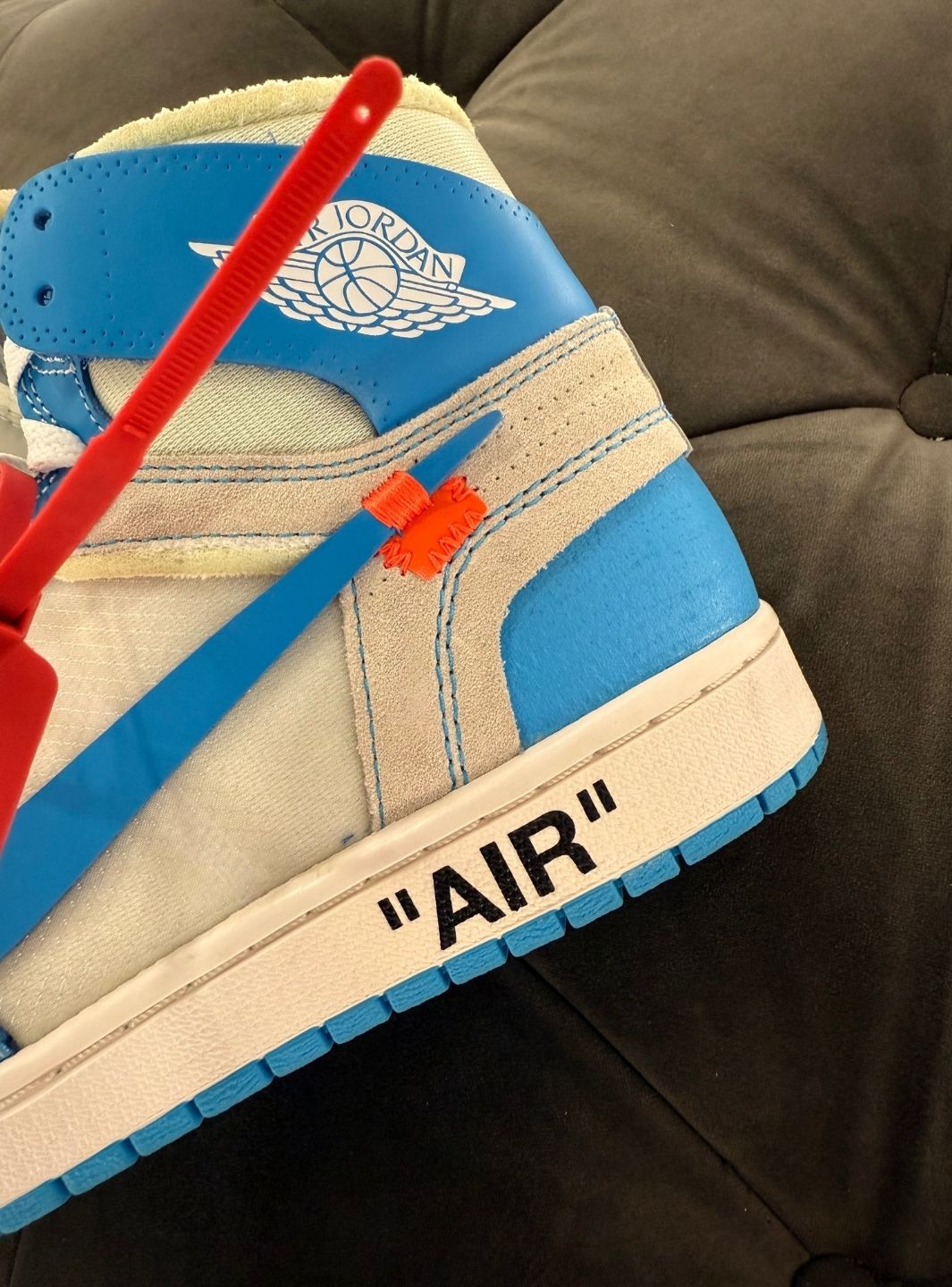 Air Jordan 1 Retro High Off-White University Blue - Sneakers Usate | ResellZone