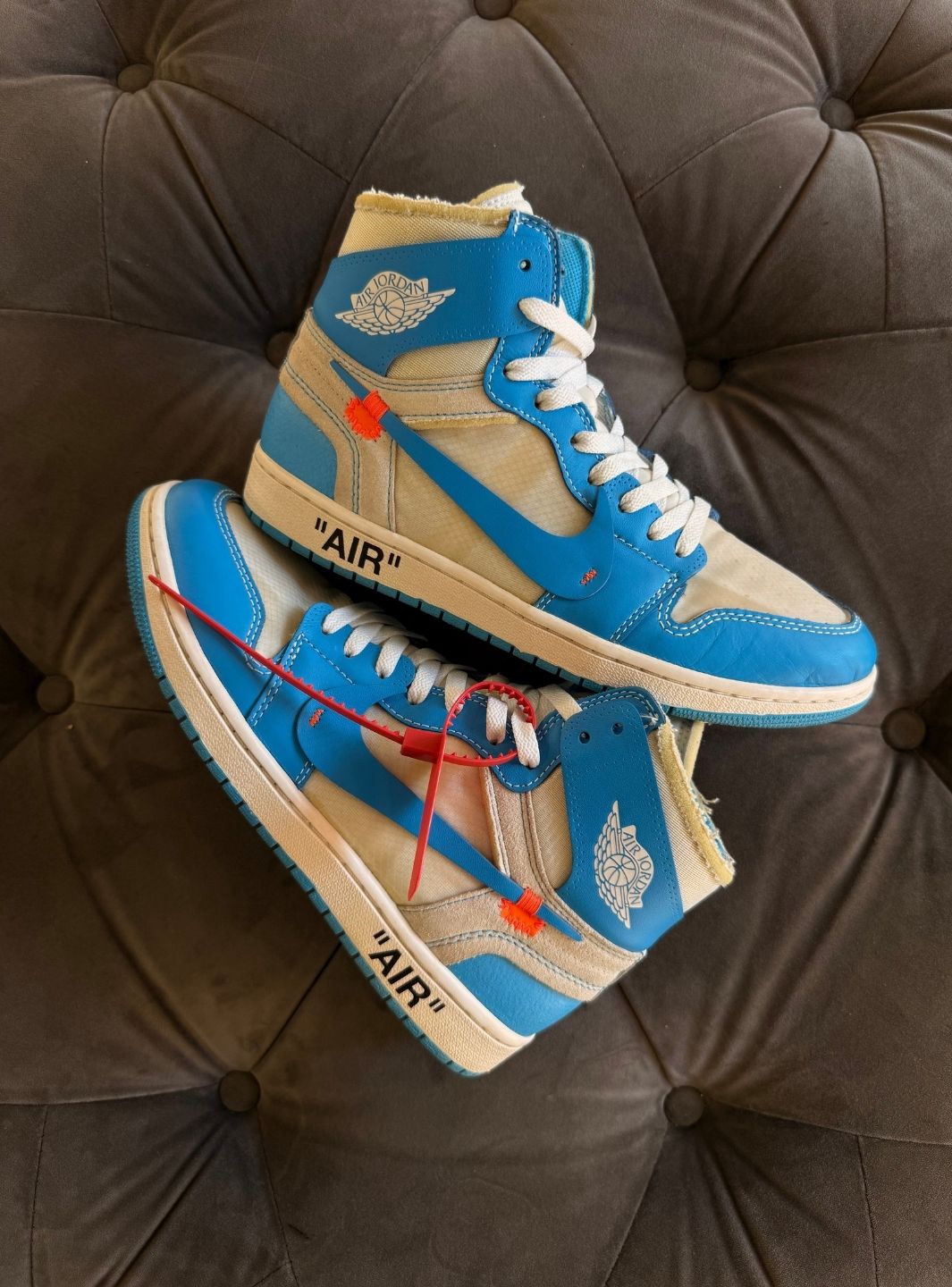 Air Jordan 1 Retro High Off-White University Blue - Sneakers Usate | ResellZone
