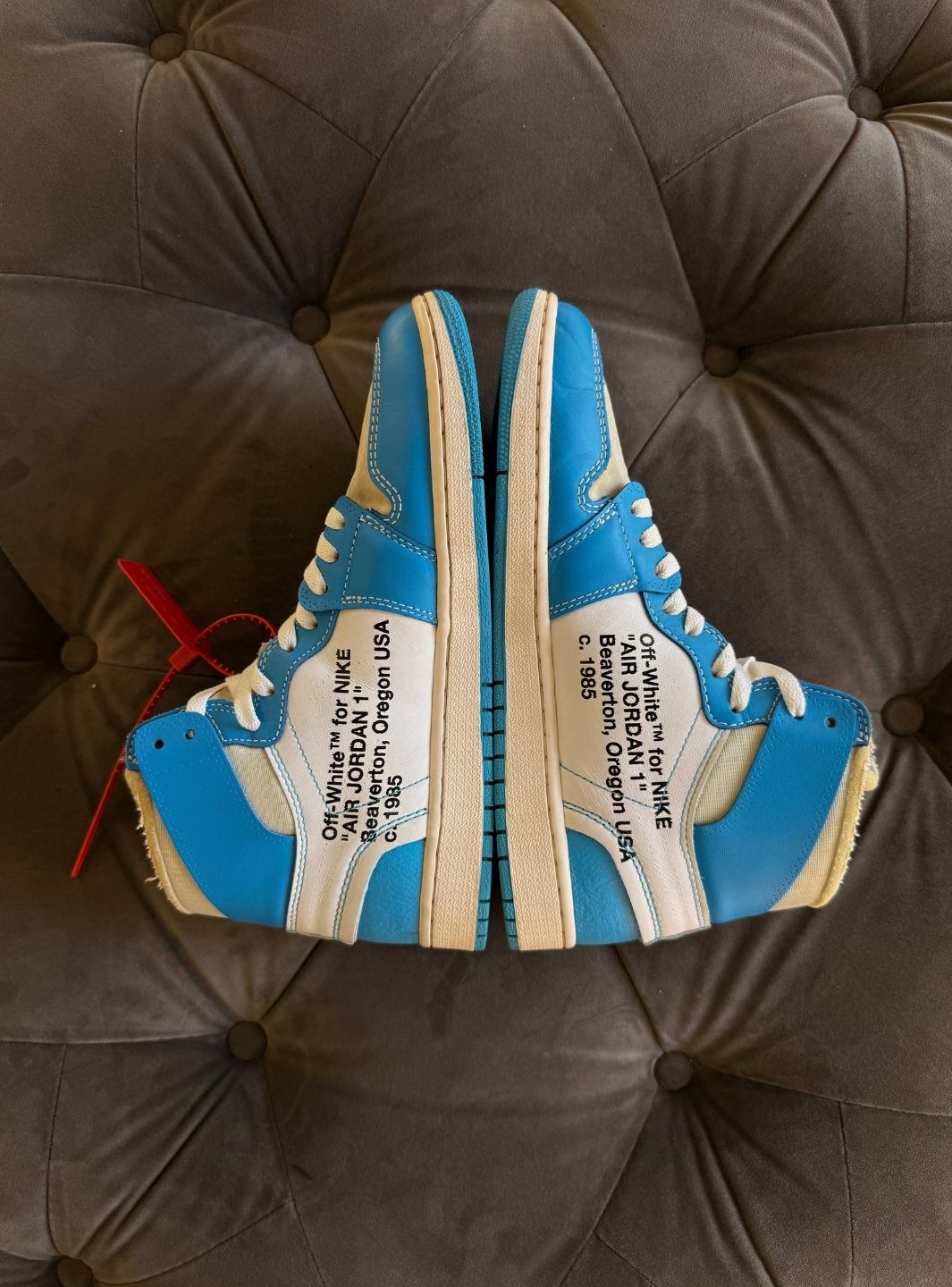 Air Jordan 1 Retro High Off-White University Blue - Sneakers Usate | ResellZone