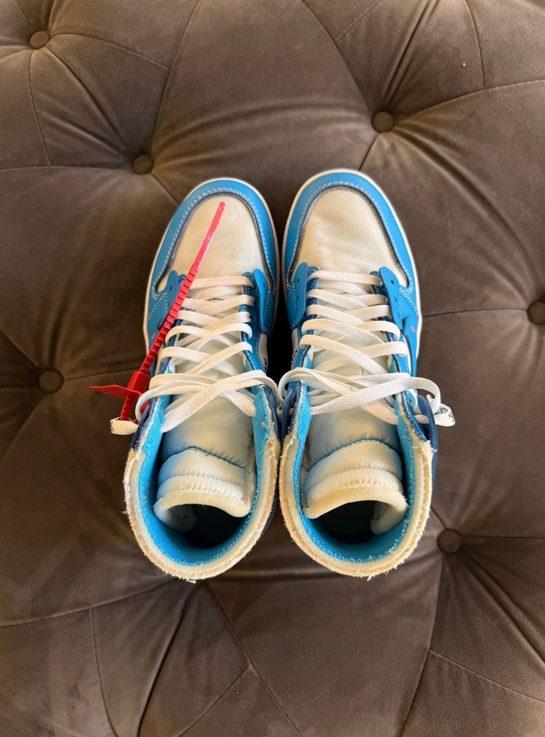 Air Jordan 1 Retro High Off-White University Blue - Sneakers Usate | ResellZone