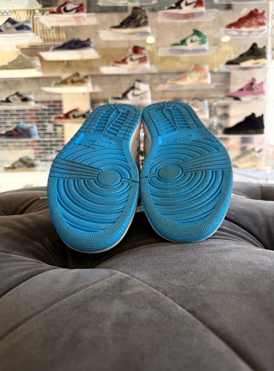 Air Jordan 1 Retro High Off-White University Blue - Sneakers Usate | ResellZone