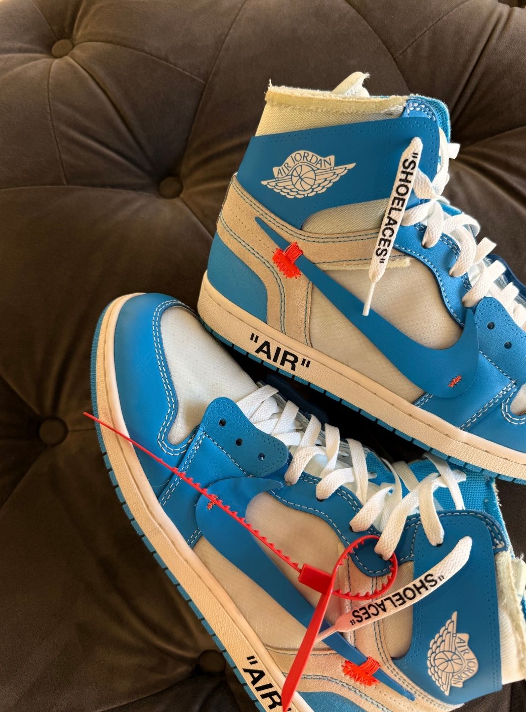 Air Jordan 1 Retro High Off-White University Blue - Sneakers Usate | ResellZone