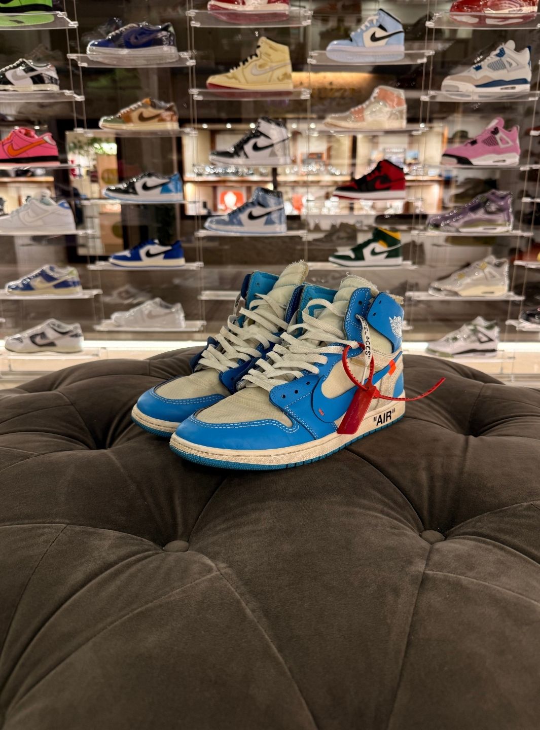 Air Jordan 1 Retro High Off-White University Blue - Sneakers Usate | ResellZone