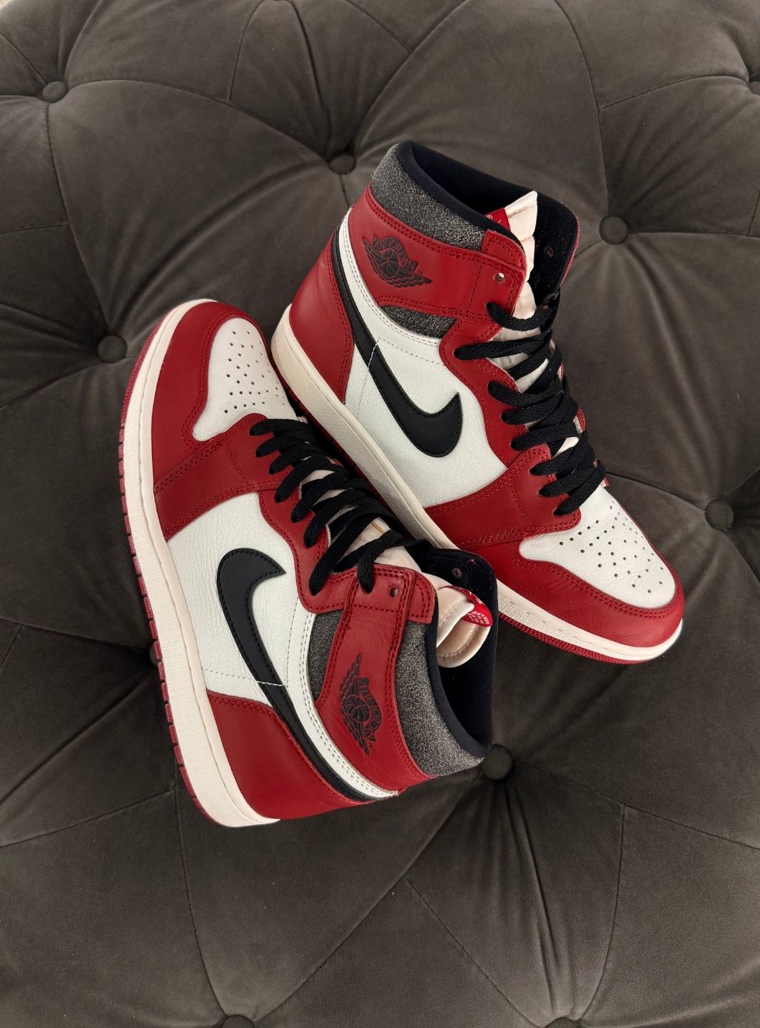 Air Jordan 1 Retro High OG Chicago Lost and Found - Sneakers Usate | ResellZone