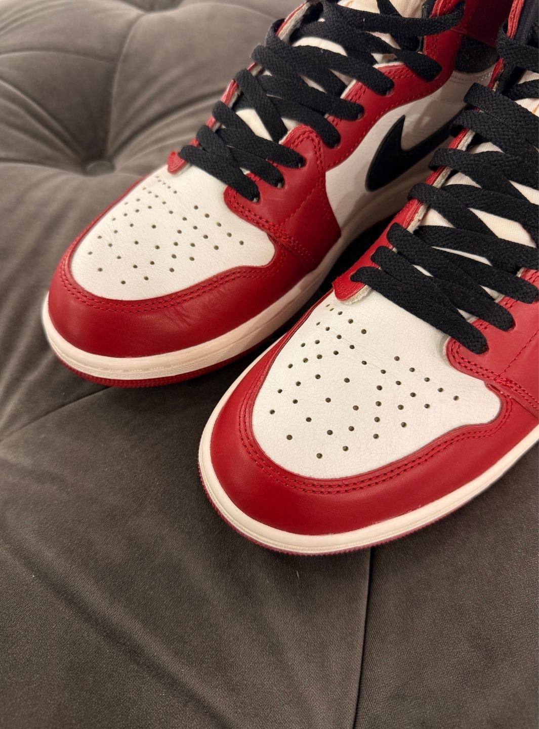 Air Jordan 1 Retro High OG Chicago Lost and Found - Sneakers Usate | ResellZone
