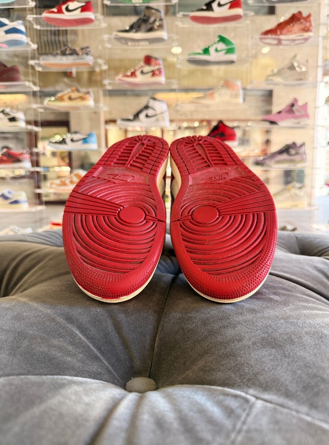 Air Jordan 1 Retro High OG Chicago Lost and Found - Sneakers Usate | ResellZone