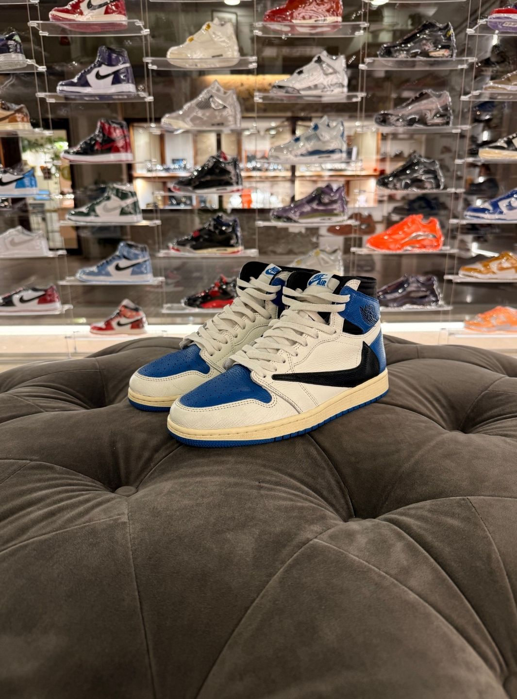 Air Jordan 1 Retro High OG SP Fragment x Travis Scott - Sneakers Usate | ResellZone
