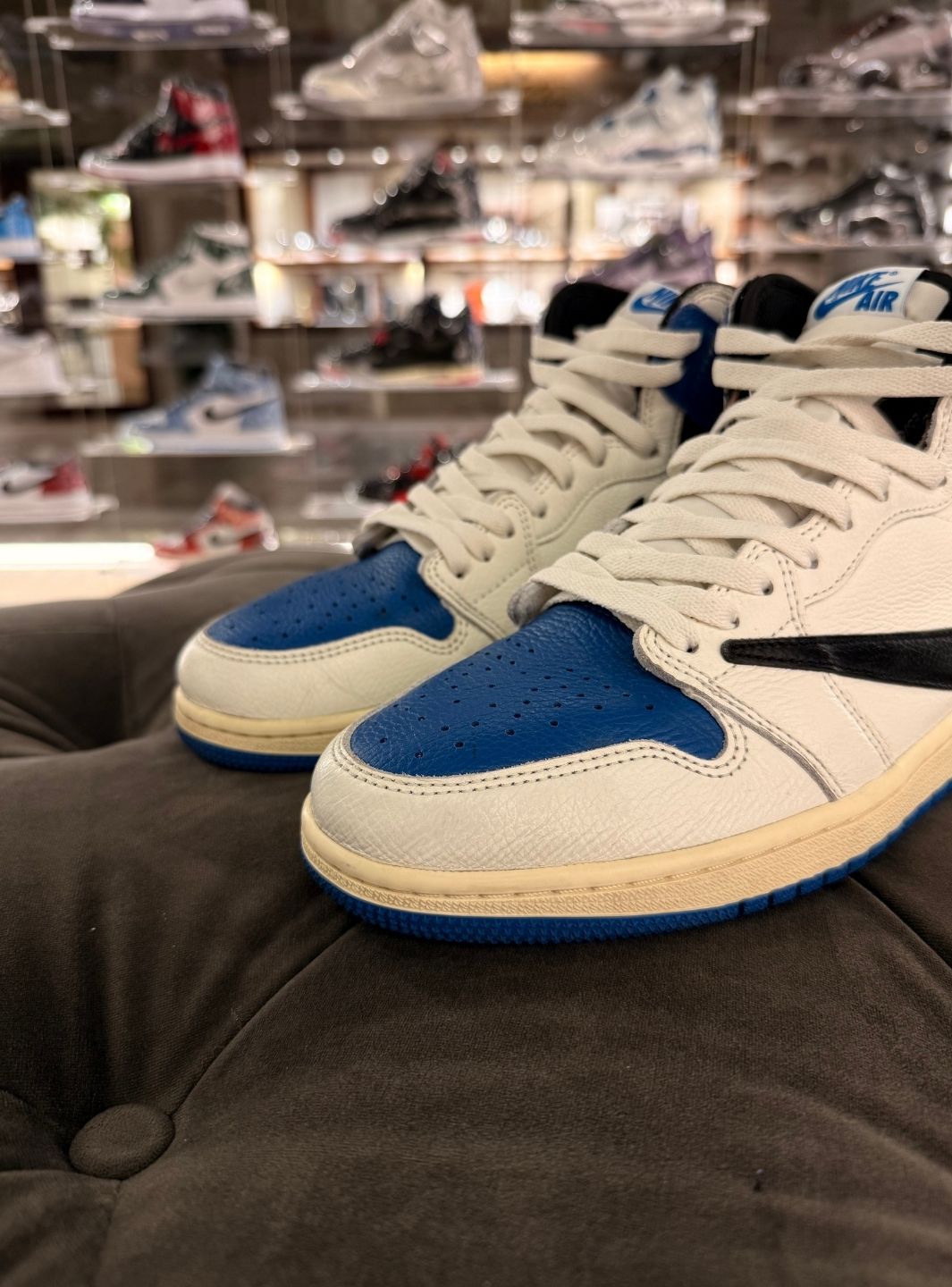 Air Jordan 1 Retro High OG SP Fragment x Travis Scott - Sneakers Usate | ResellZone