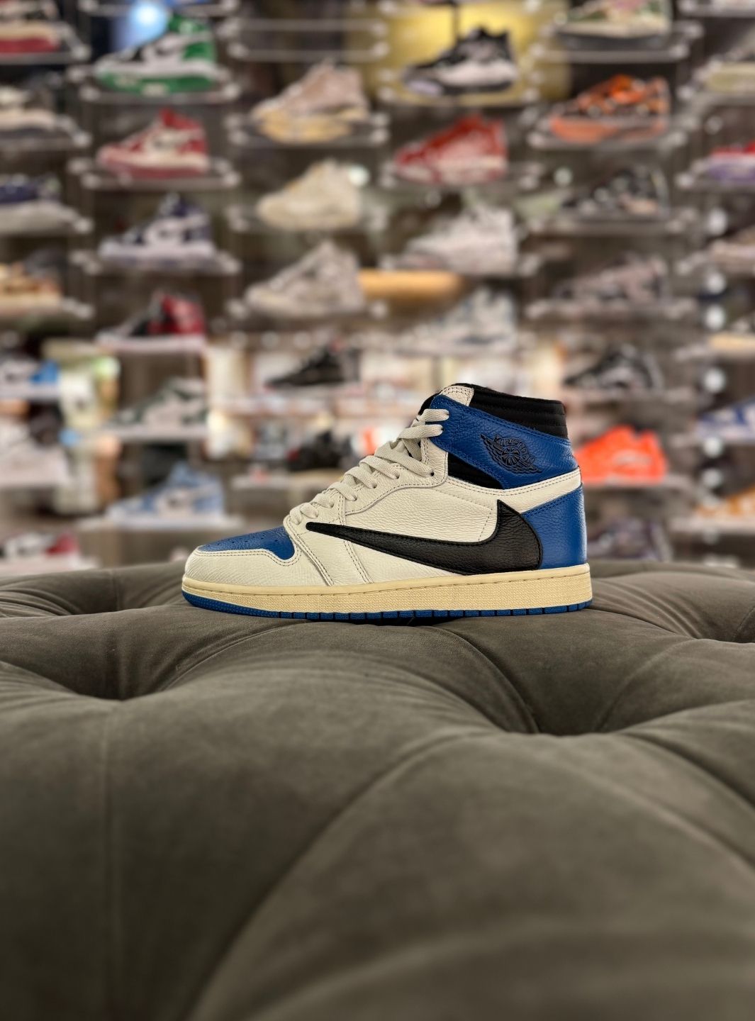 Air Jordan 1 Retro High OG SP Fragment x Travis Scott - Sneakers Usate | ResellZone