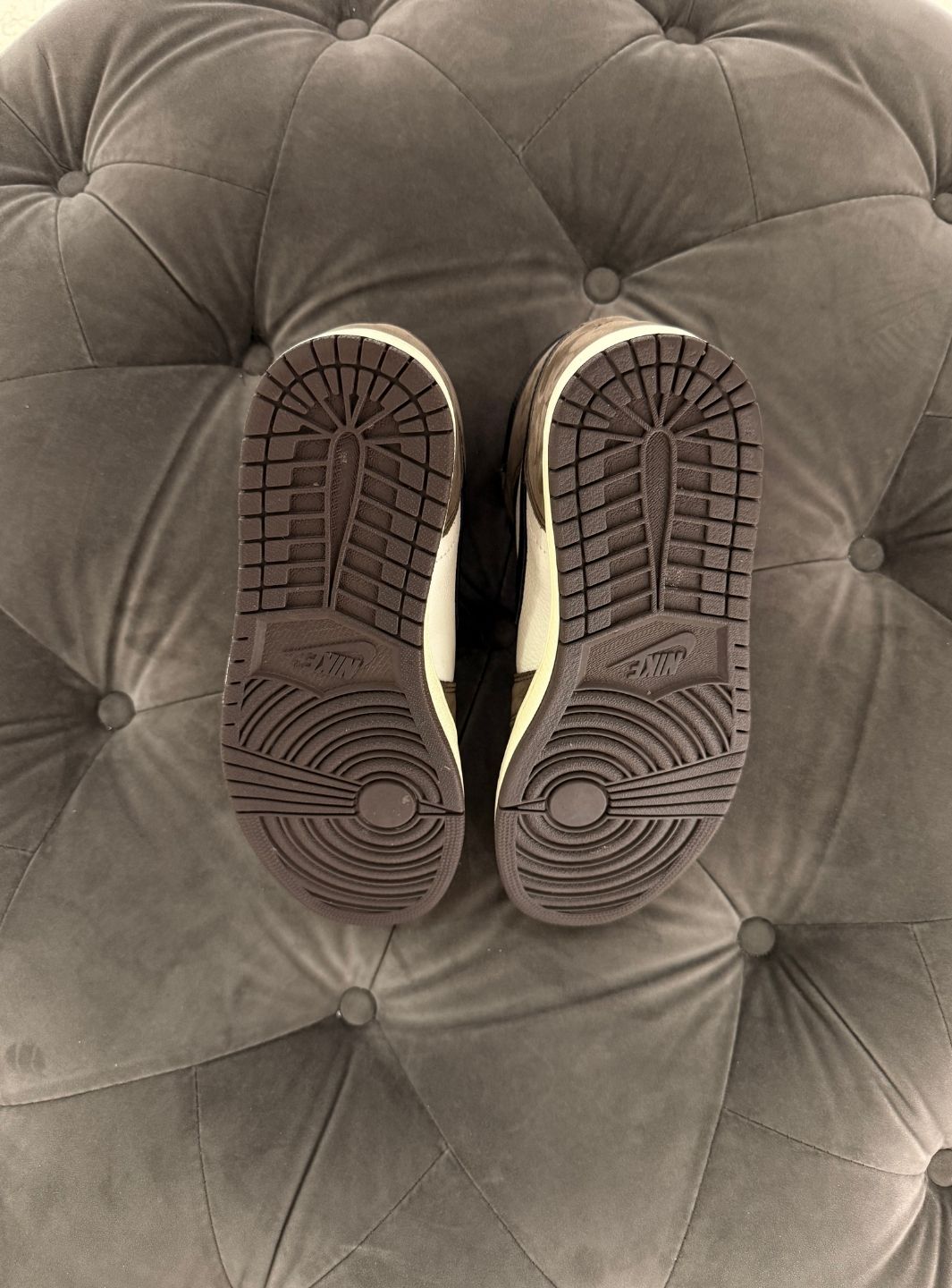 Air Jordan 1 Retro High OG SP Travis Scott Mocha - Sneakers Usate | ResellZone