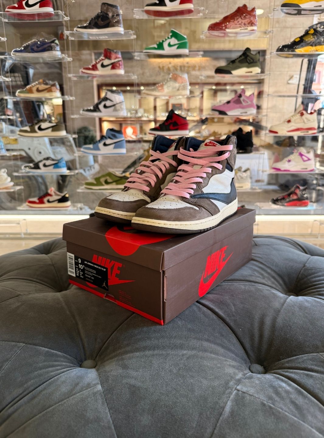 Air Jordan 1 Retro High OG SP Travis Scott Mocha - Sneakers Usate | ResellZone