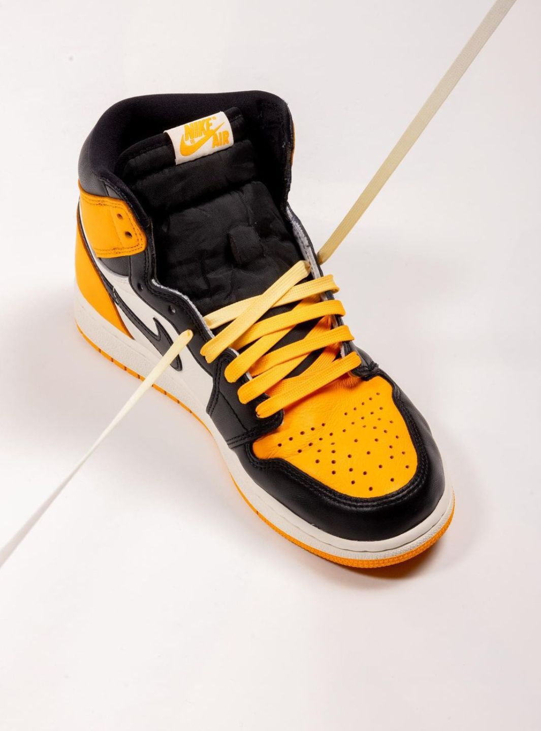 Air Jordan Retro High OG Taxi 555088-711 ResellZone
