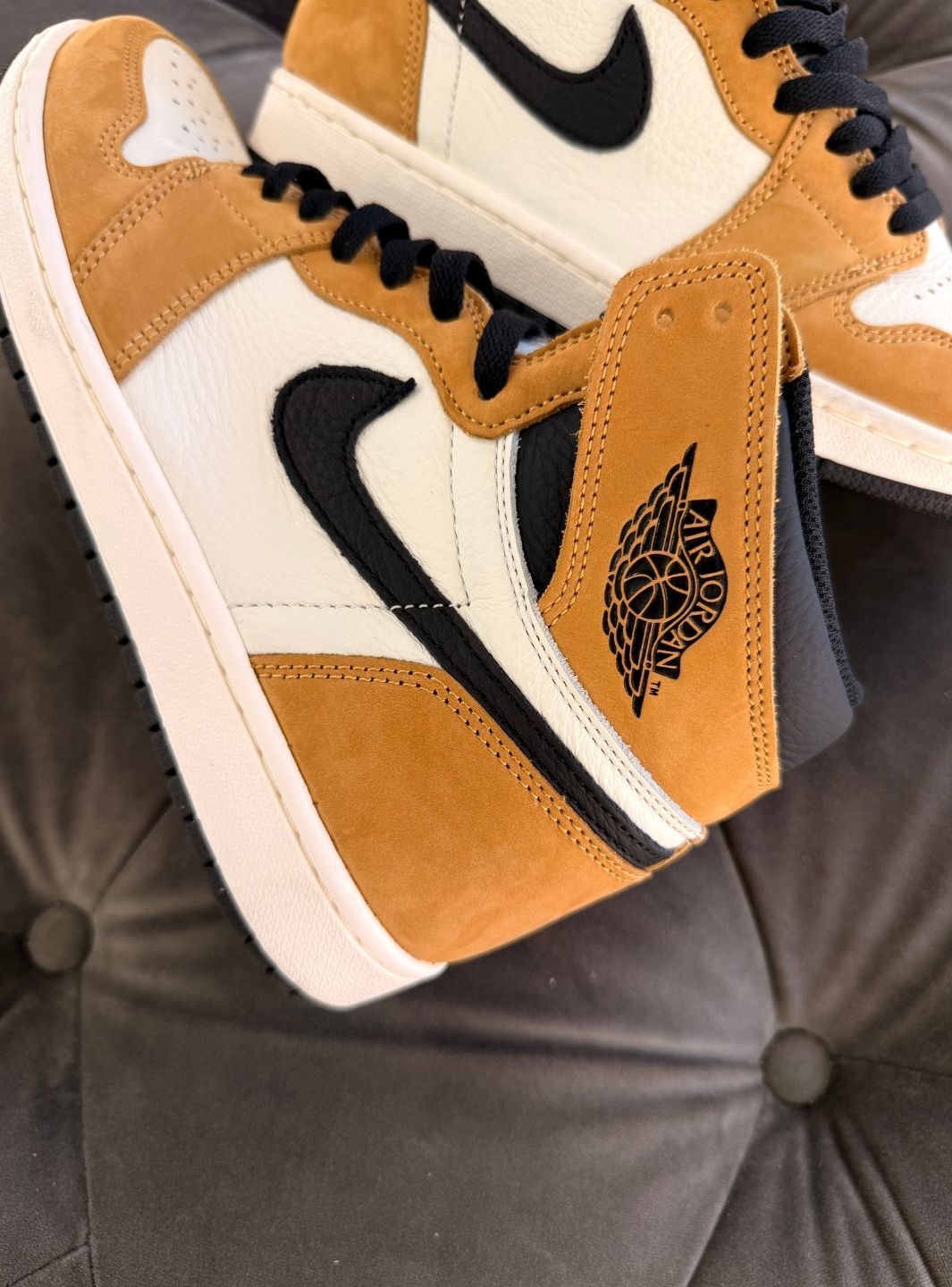 Air Jordan 1 Retro High Rookie of the Year - Sneakers Usate | ResellZone