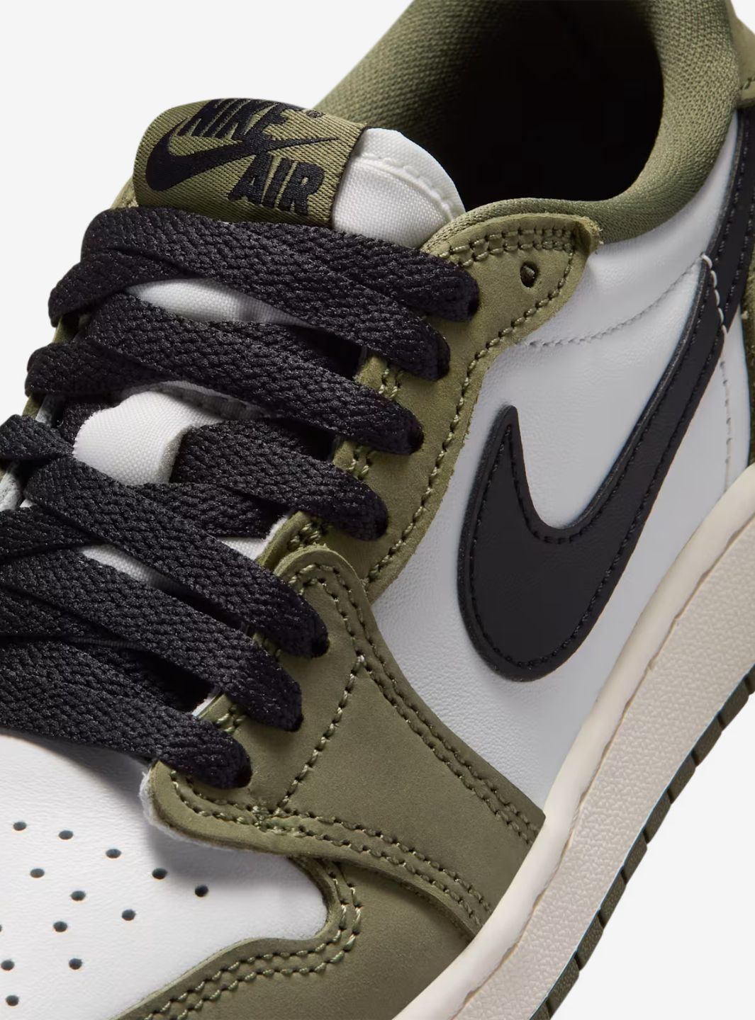 Air Jordan 1 Retro Low OG Medium Olive (GS) - HQ6999-200 | ResellZone