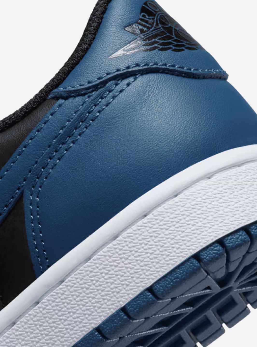Air Jordan 1 Retro Low OG Mystic Navy - CZ0775-041 | ResellZone