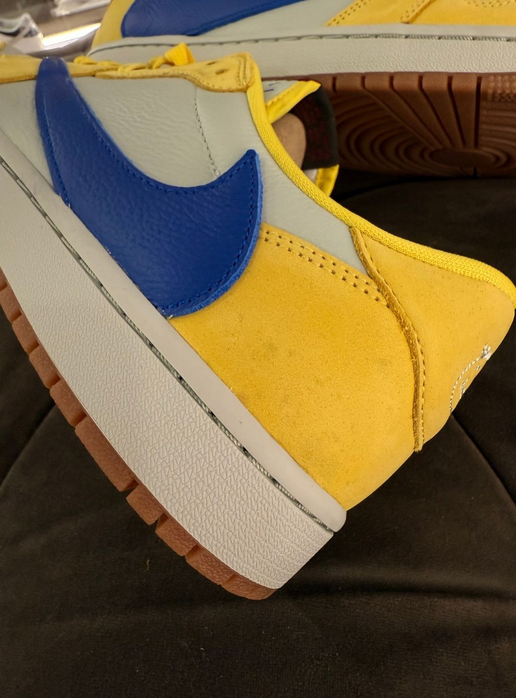 Air Jordan 1 Retro Low OG SP Travis Scott Canary - Sneakers Usate | ResellZone