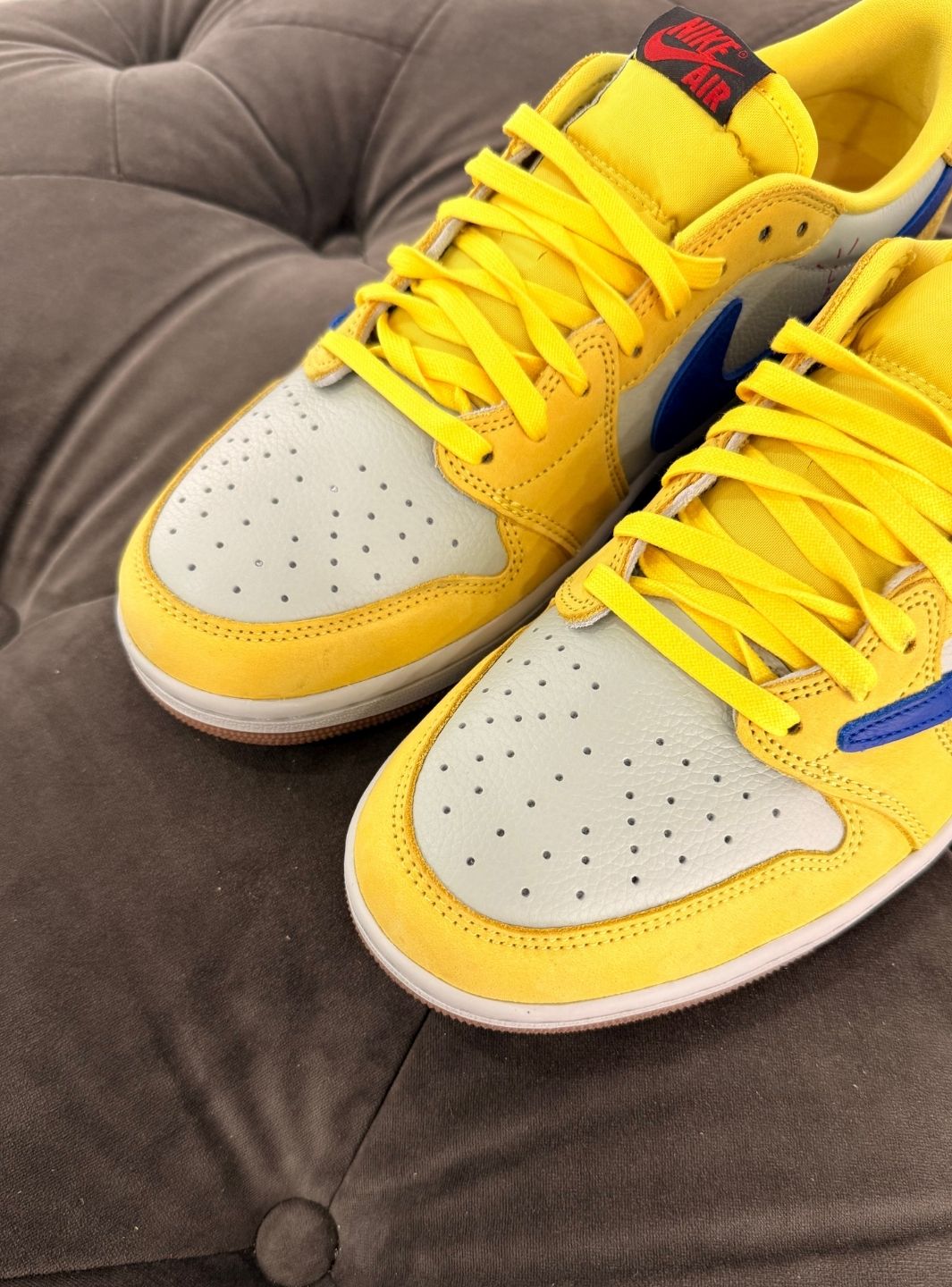 Air Jordan 1 Retro Low OG SP Travis Scott Canary - Sneakers Usate | ResellZone