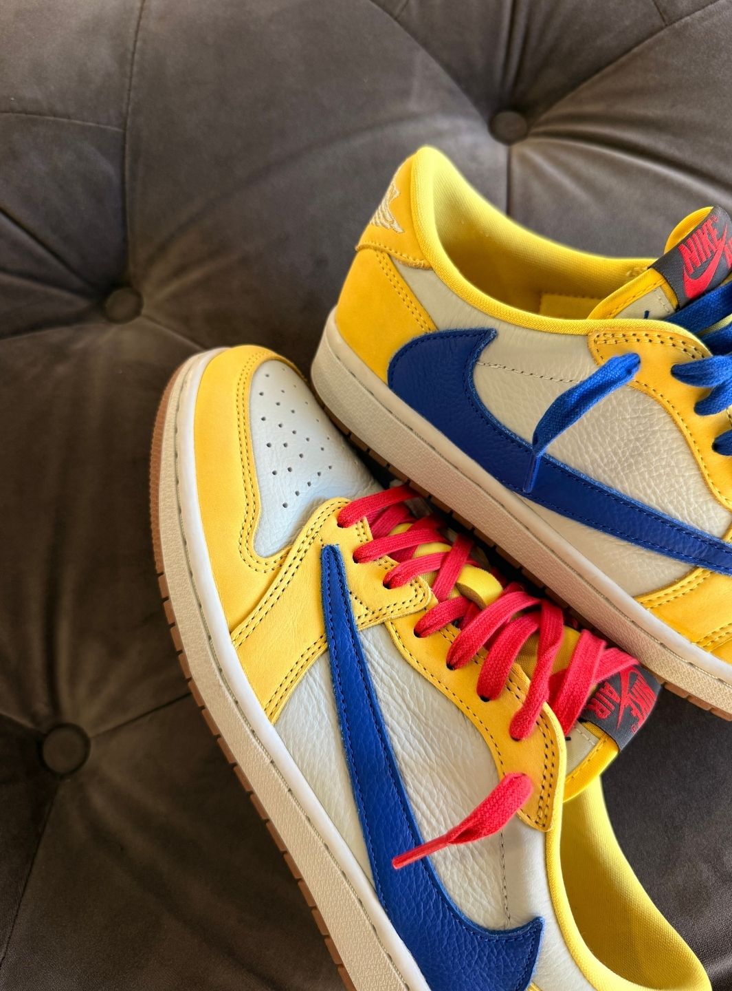 Air Jordan 1 Retro Low OG SP Travis Scott Canary - Sneakers Usate | ResellZone