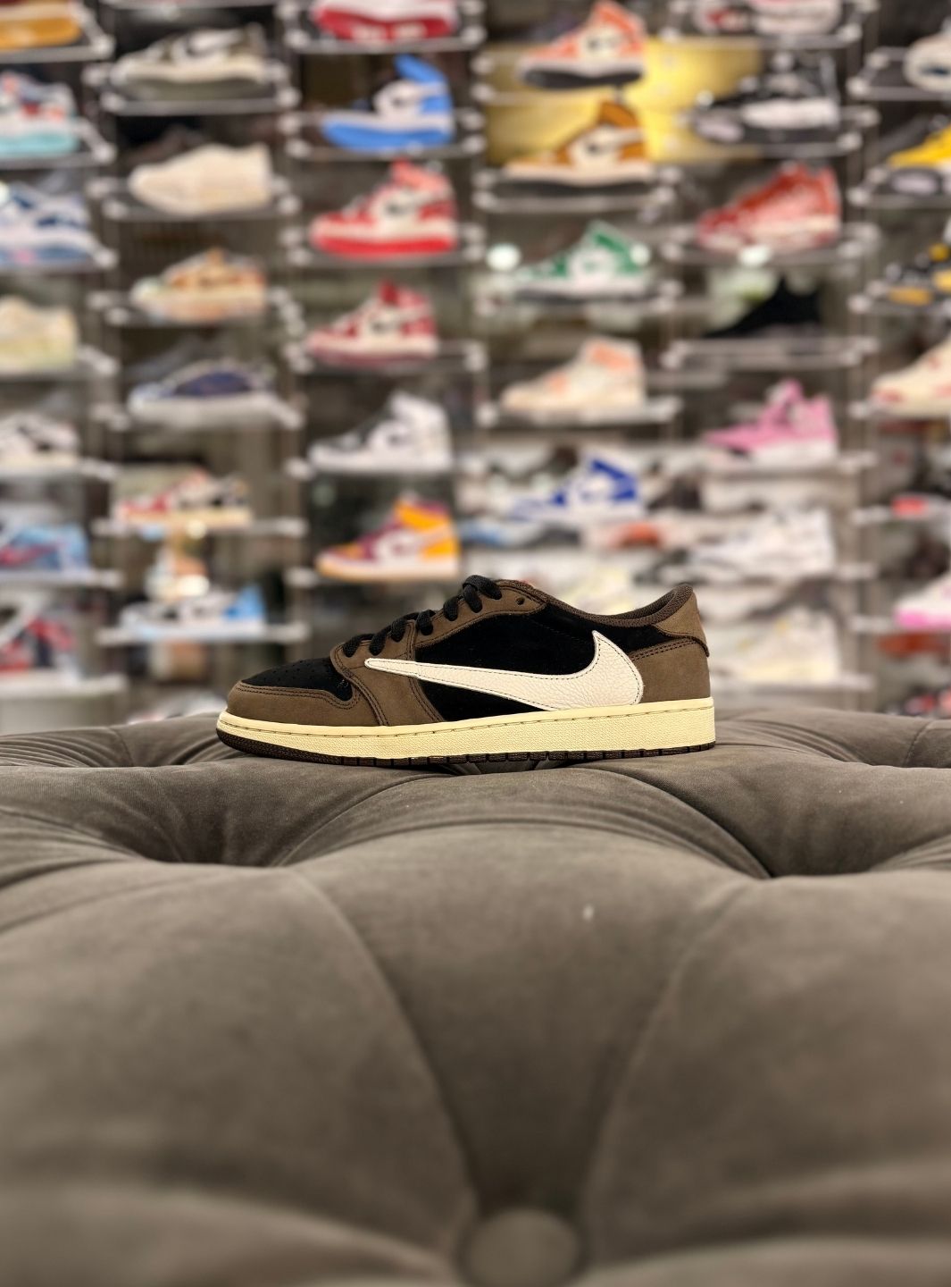Air Jordan 1 Retro Low OG SP Travis Scott Mocha - Sneakers Usate | ResellZone