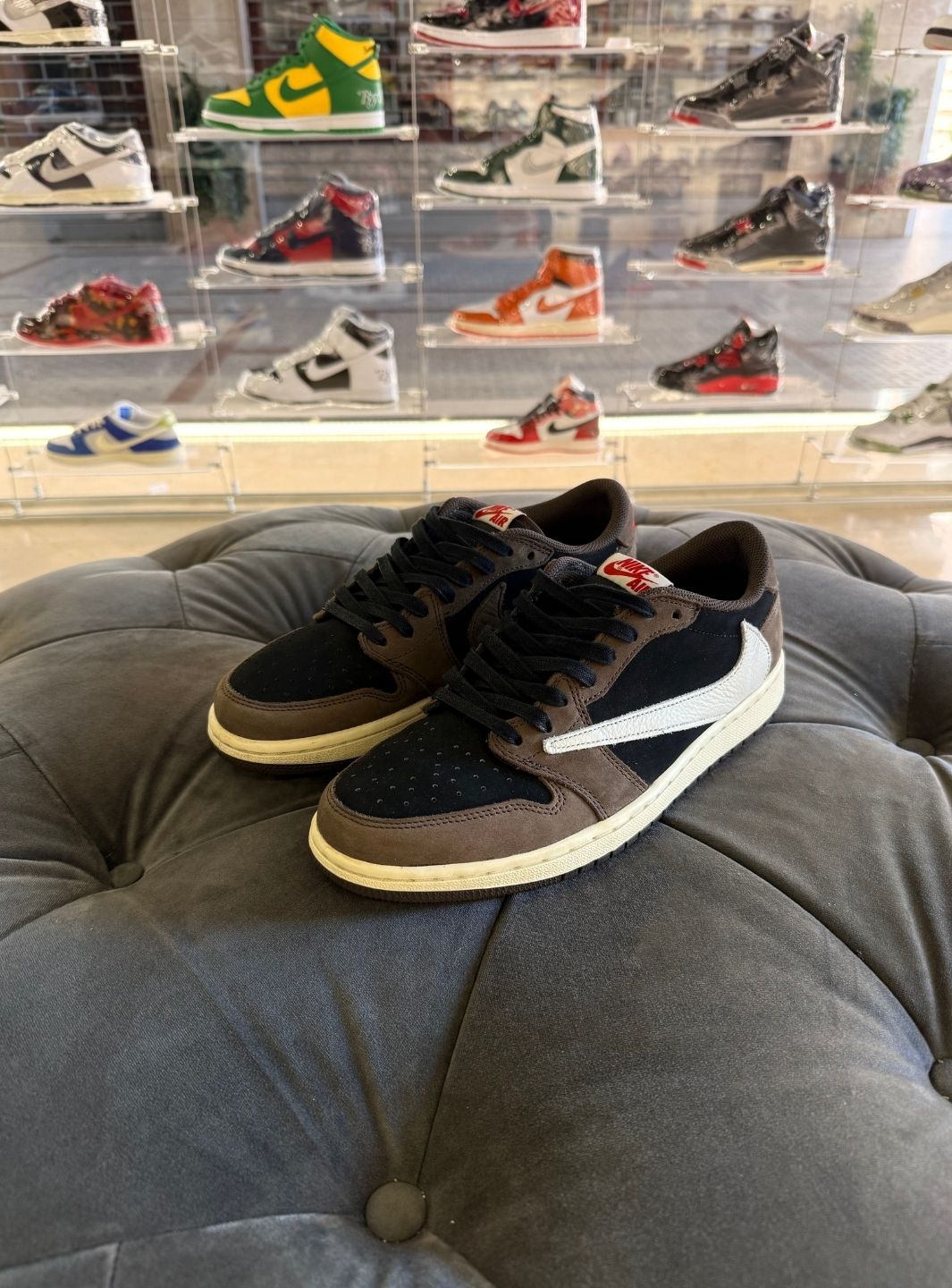 Air Jordan 1 Retro Low OG SP Travis Scott Mocha - Sneakers Usate | ResellZone