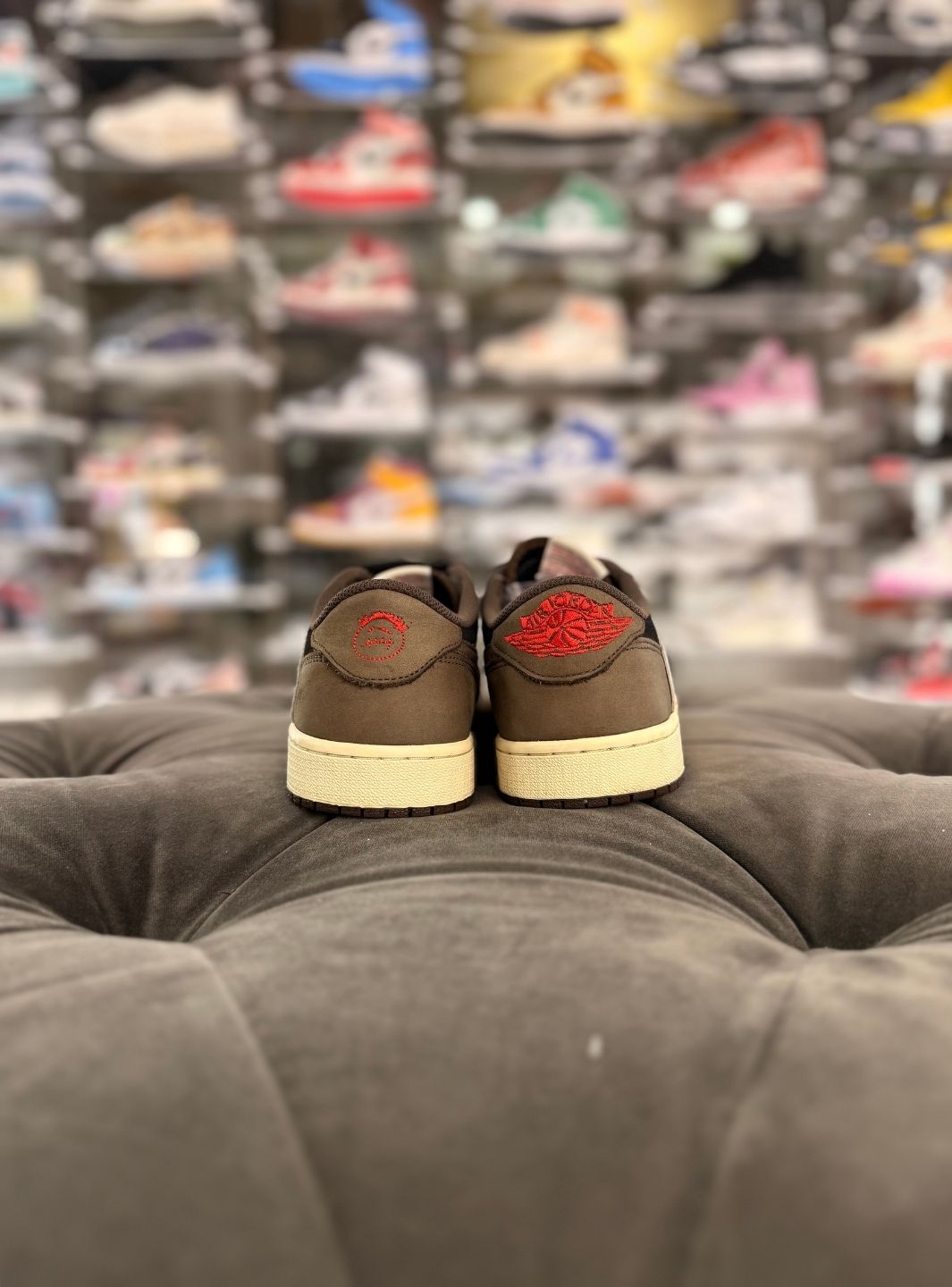 Air Jordan 1 Retro Low OG SP Travis Scott Mocha - Sneakers Usate | ResellZone